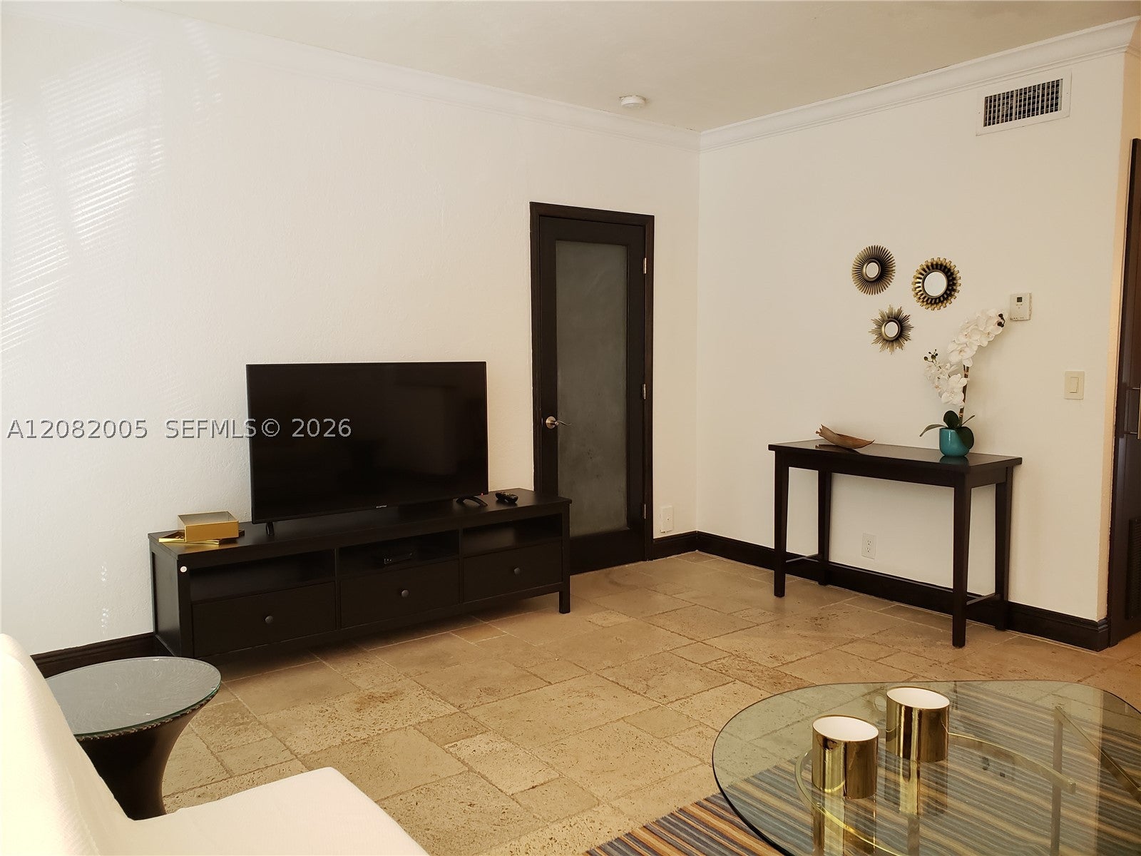 1800 Meridian Ave 7