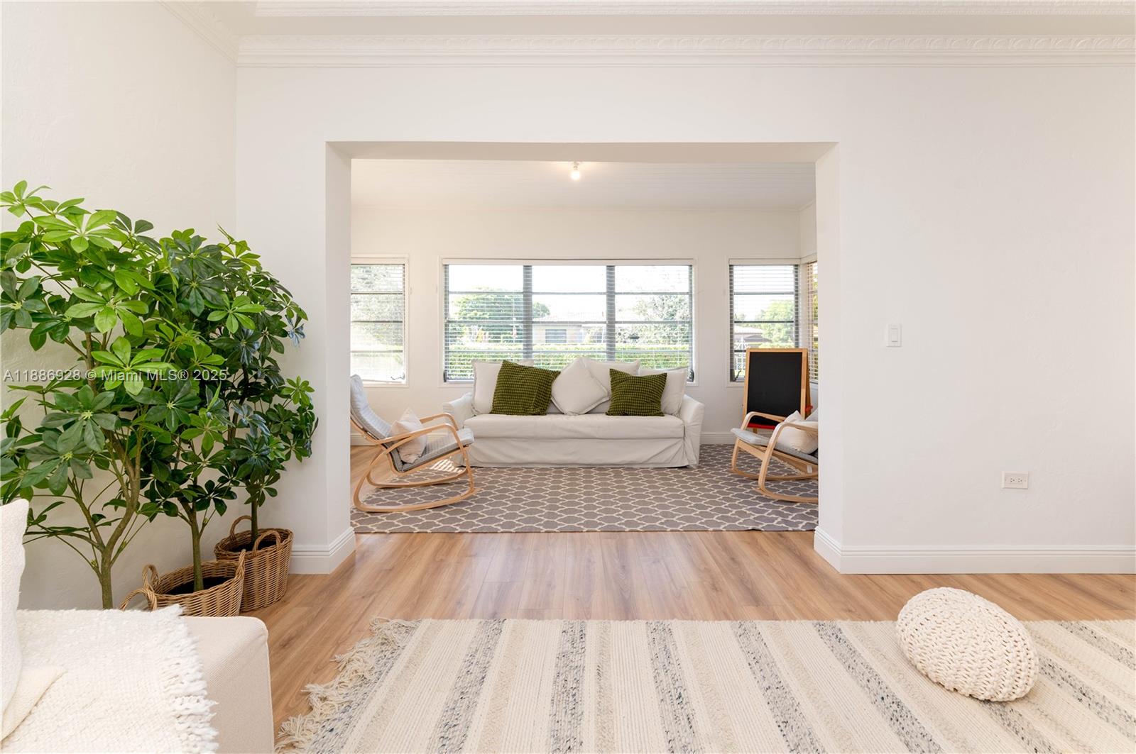 BRICKELL ESTATES - Residential Lease