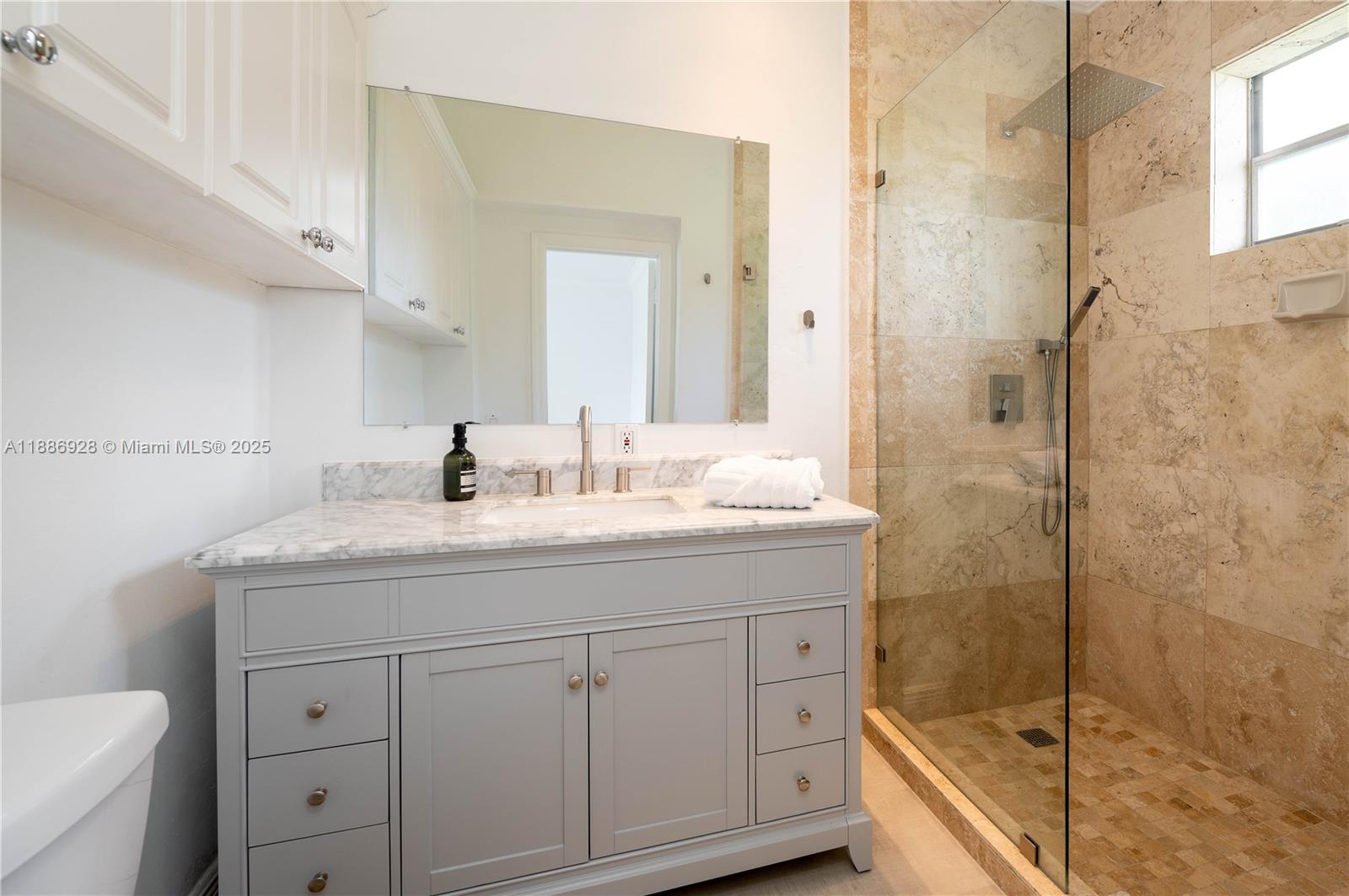 BRICKELL ESTATES - Residential Lease