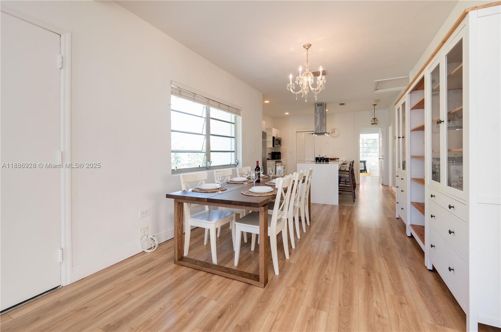 BRICKELL ESTATES - Residential Lease