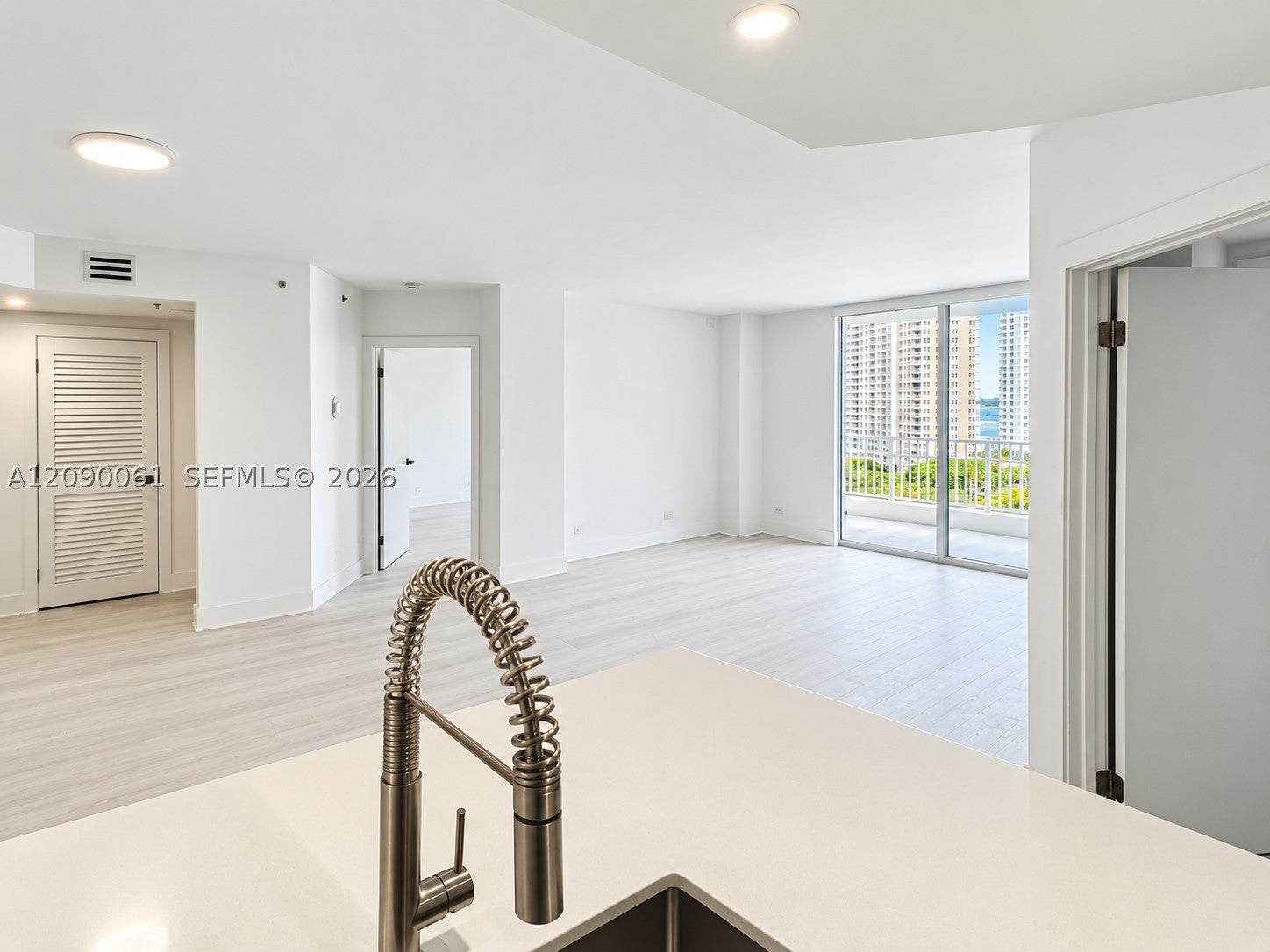 701 Brickell Key Blvd 1111
