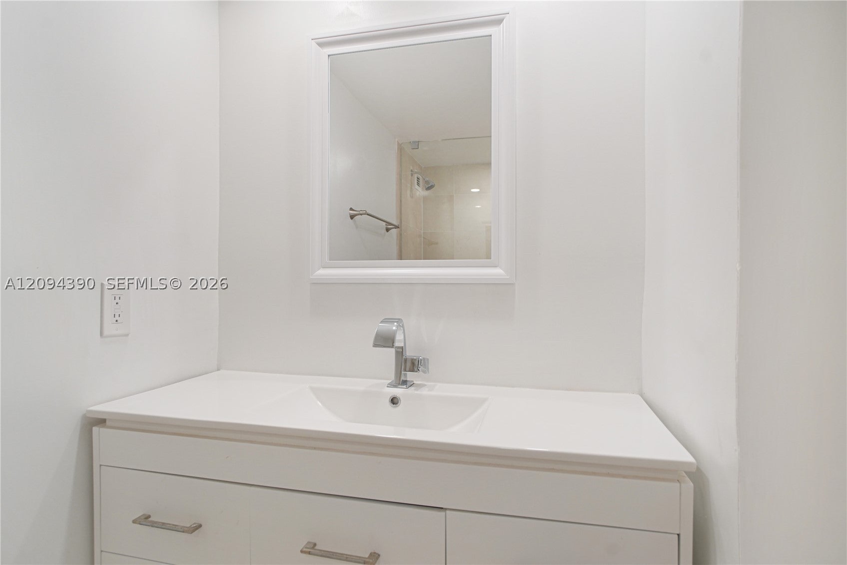 5101 Collins Ave 11J
