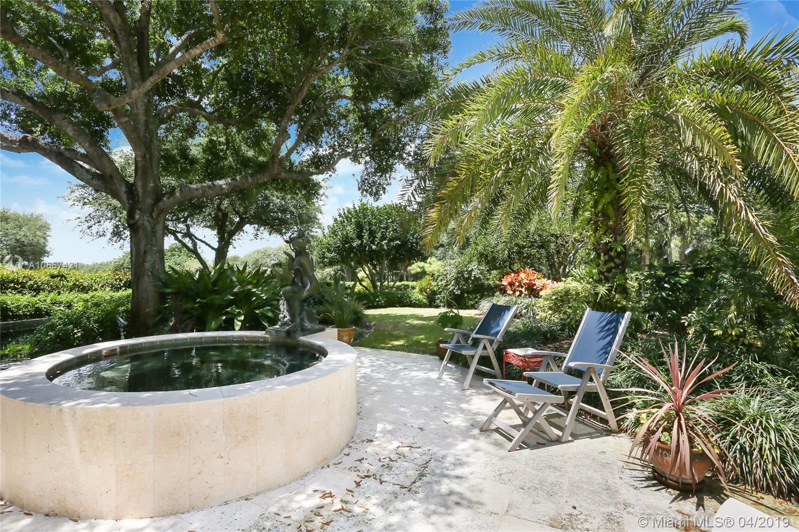 Jupiter Hills Village - Residential