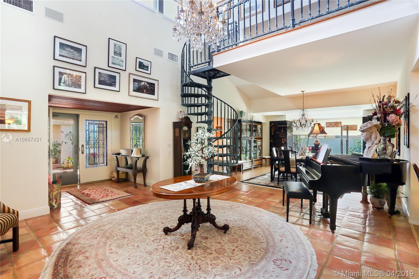Jupiter Hills Village - Residential