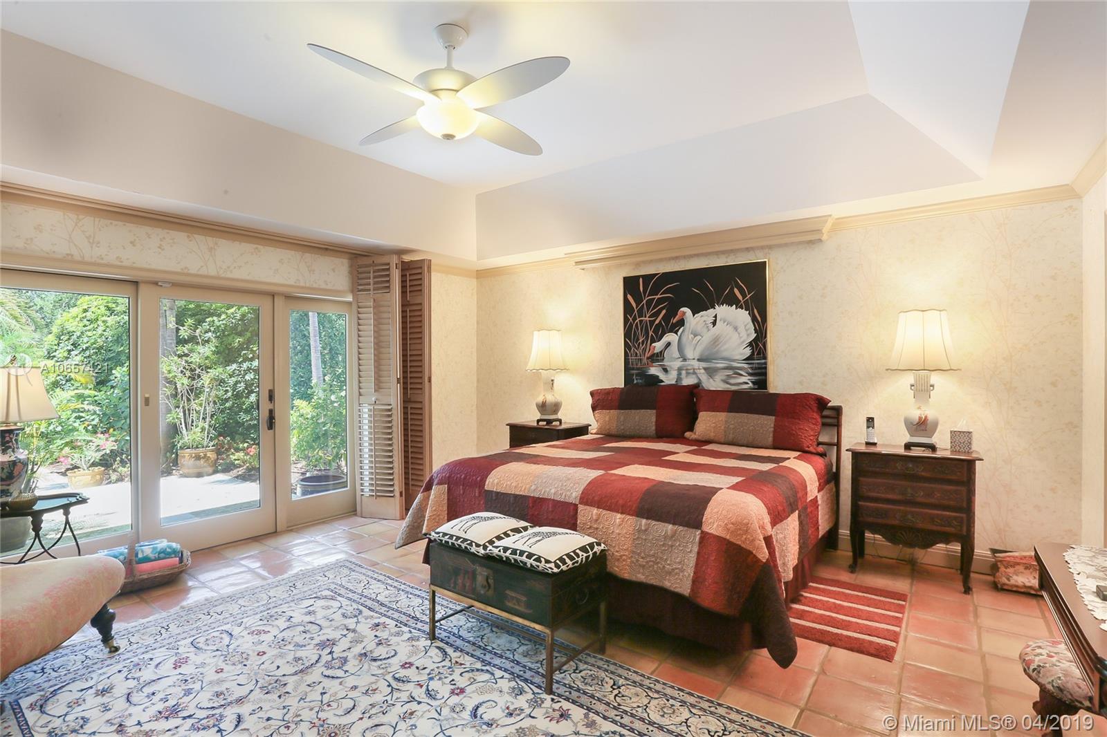 Jupiter Hills Village - Residential
