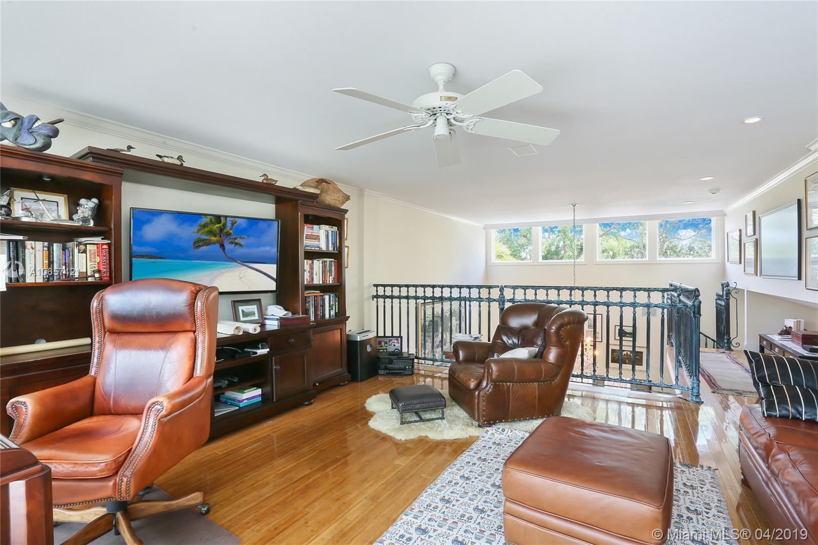 Jupiter Hills Village - Residential