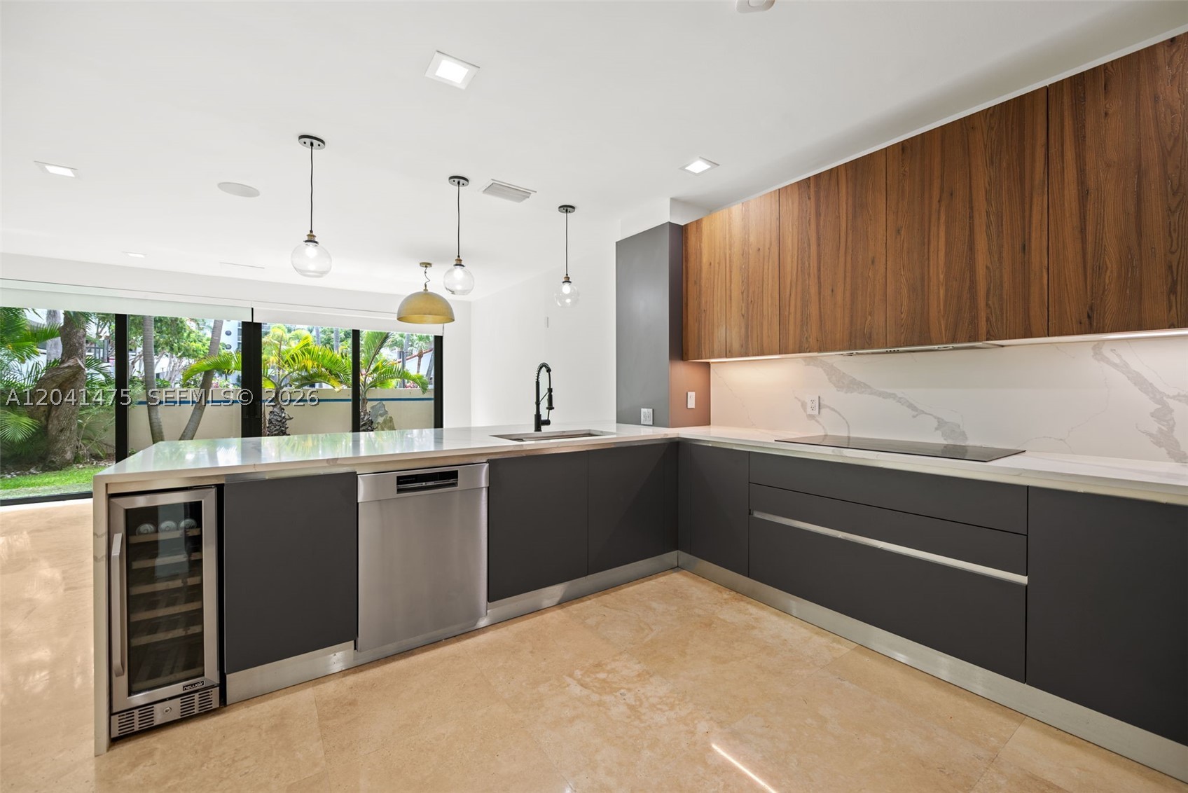 21387 Marina Cove Cir 12-F
