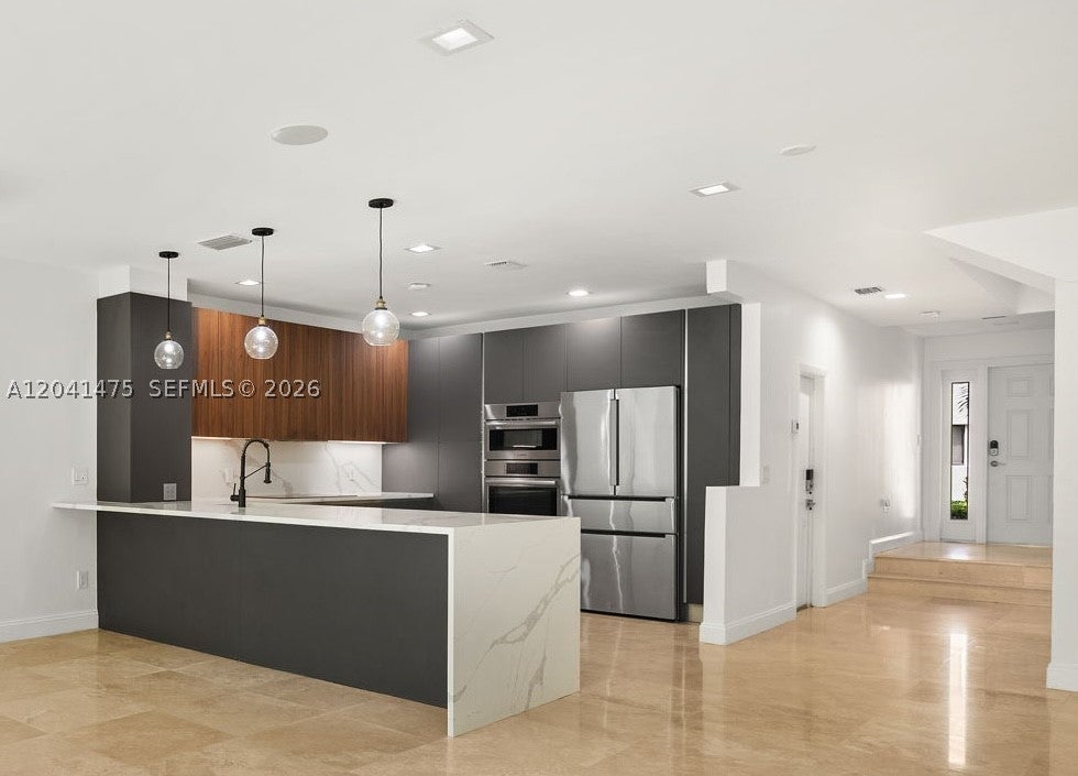 21387 Marina Cove Cir