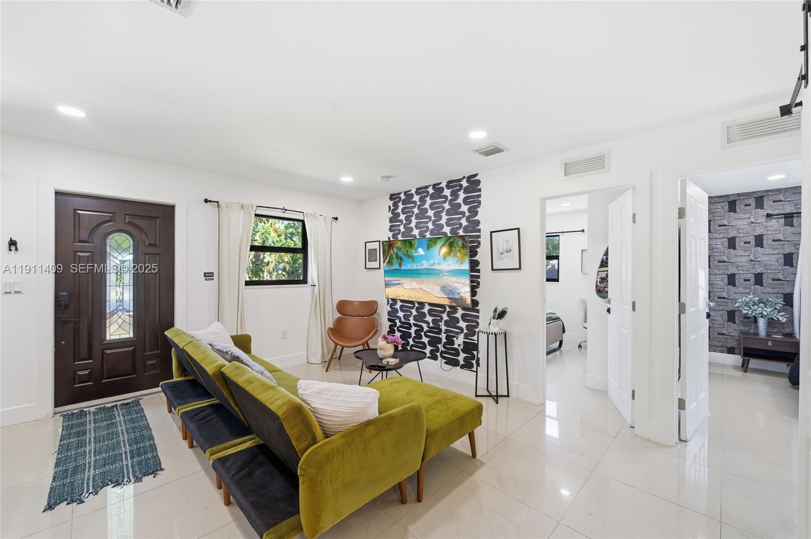 COLLIER MANOR - Residential