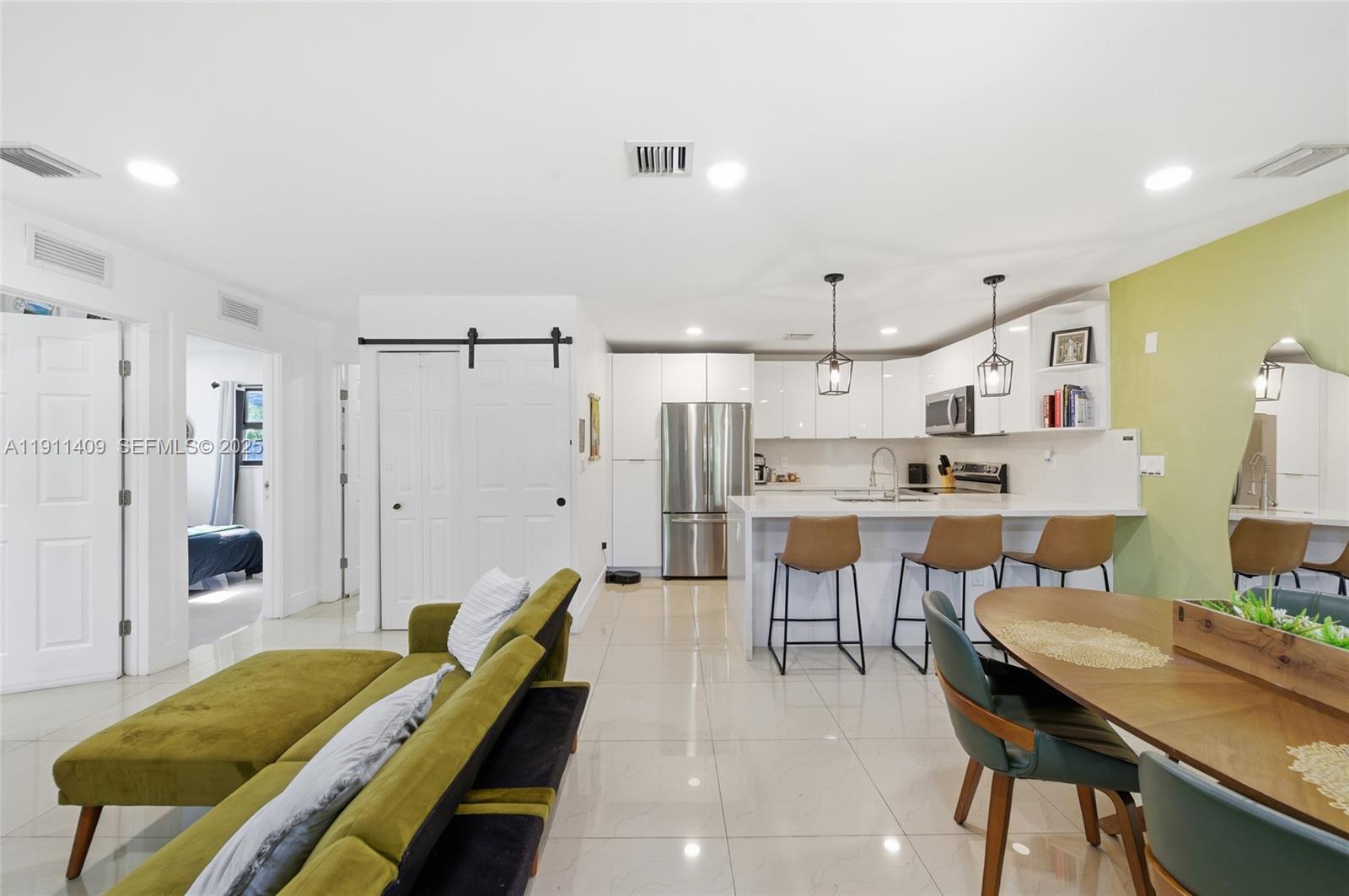 COLLIER MANOR - Residential