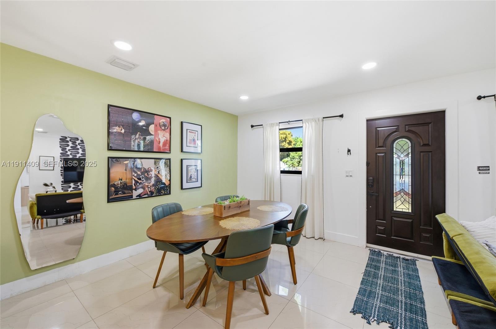 COLLIER MANOR - Residential