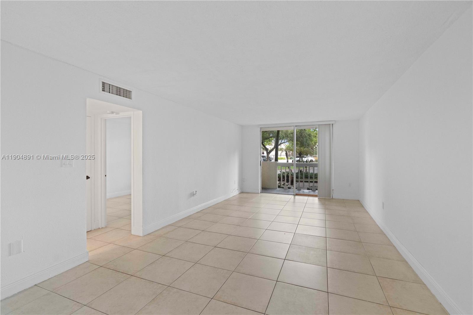 BAYVIEW PALMS CONDO - Residential Lease