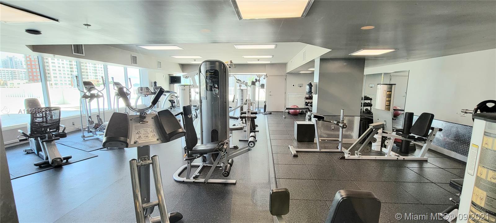 1800 BISCAYNE PLAZA CONDO - Residential