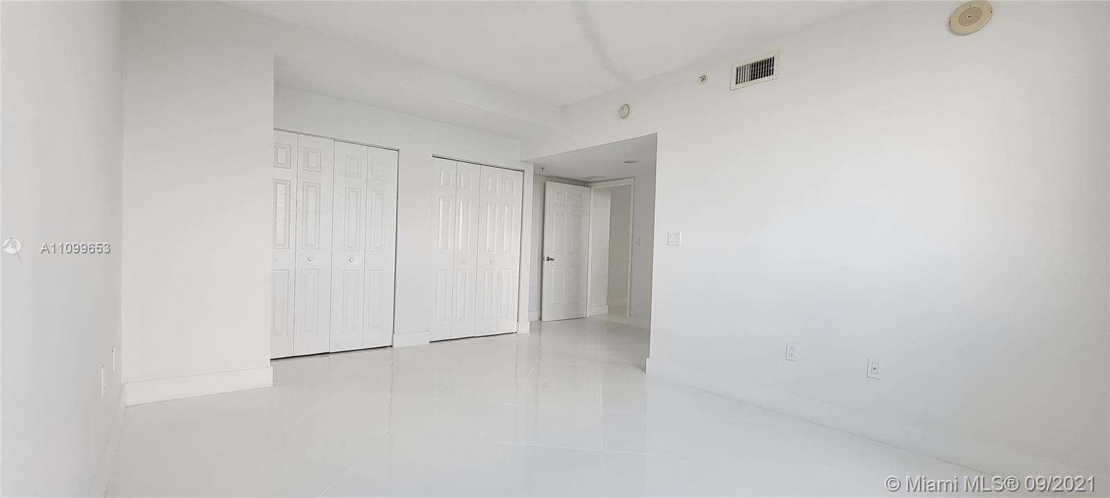 1800 BISCAYNE PLAZA CONDO - Residential