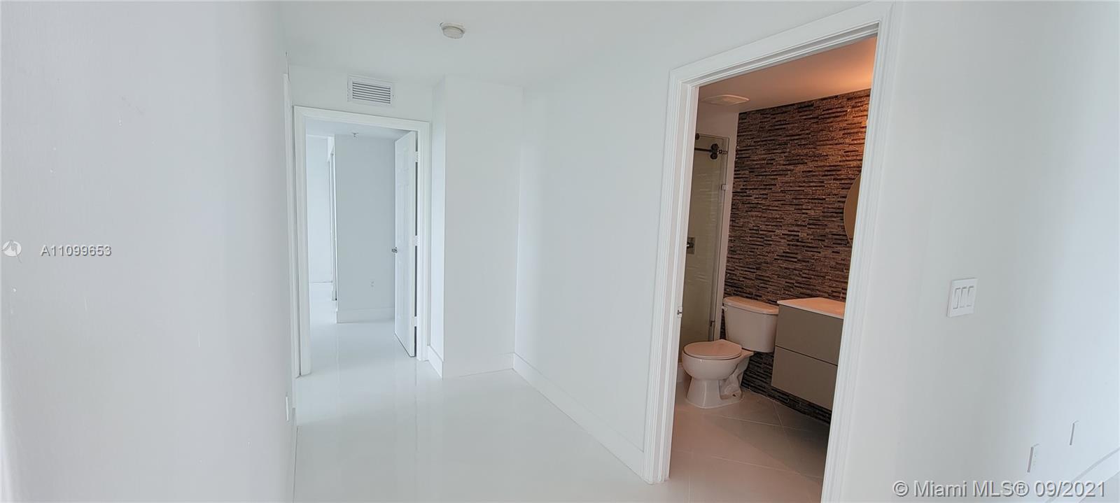 1800 BISCAYNE PLAZA CONDO - Residential