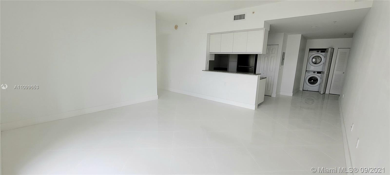 1800 BISCAYNE PLAZA CONDO - Residential