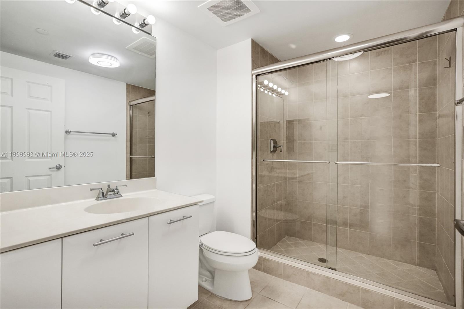 VERANDA CONDO - Residential
