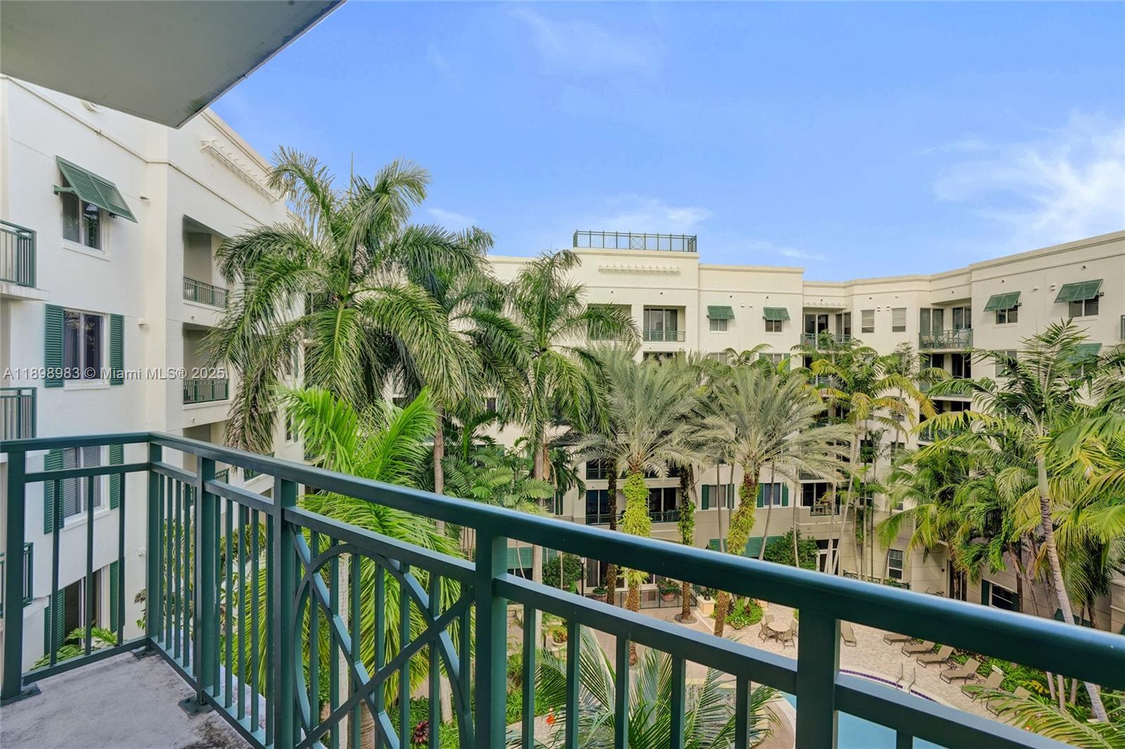 VERANDA CONDO - Residential