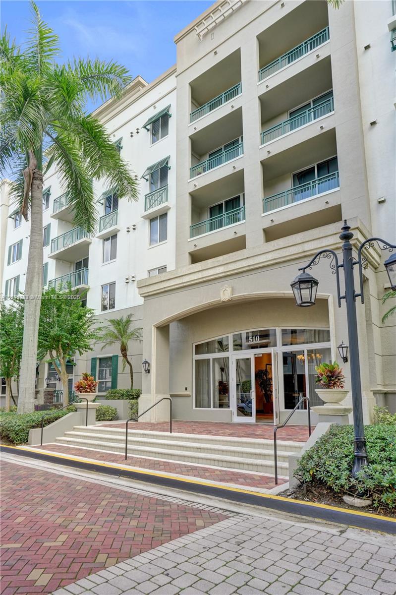 VERANDA CONDO - Residential