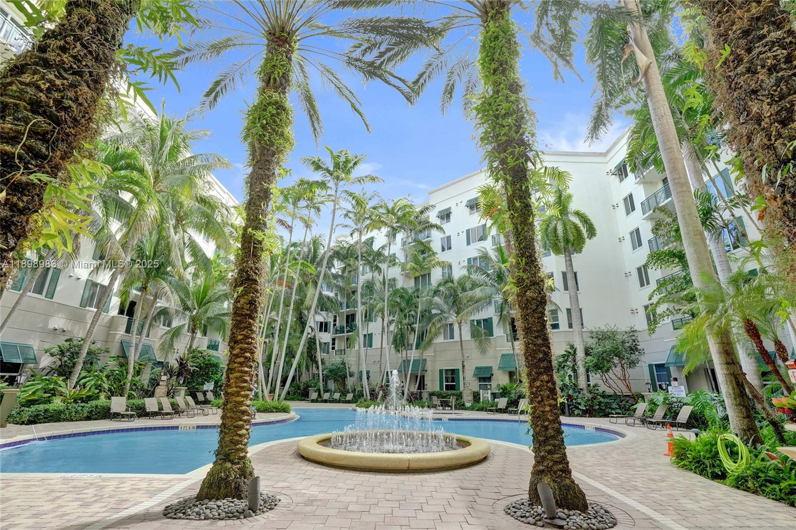 VERANDA CONDO - Residential