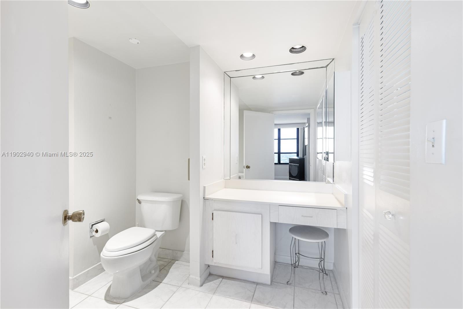 OLYMPUS CONDO - Residential