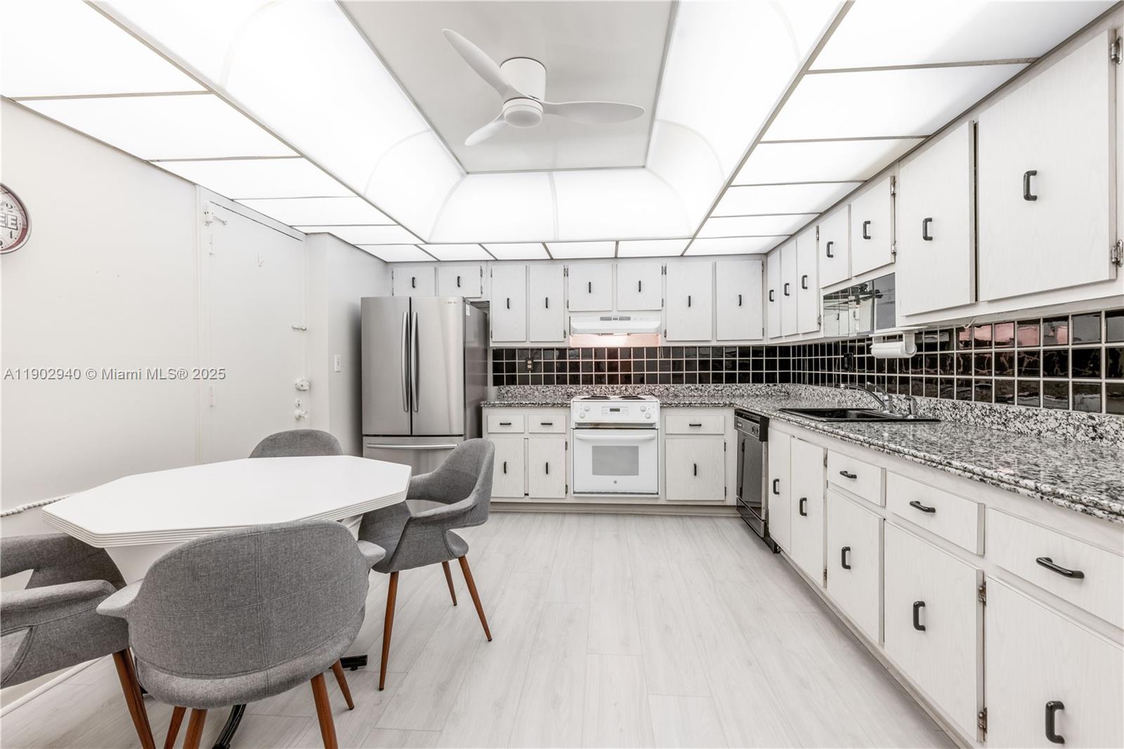 OLYMPUS CONDO - Residential