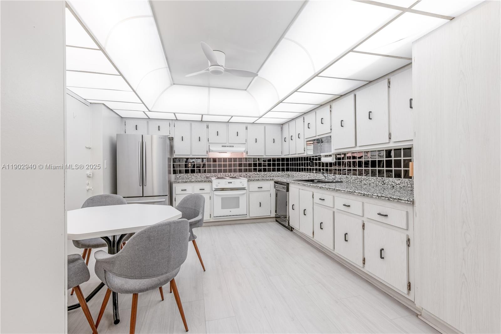 OLYMPUS CONDO - Residential