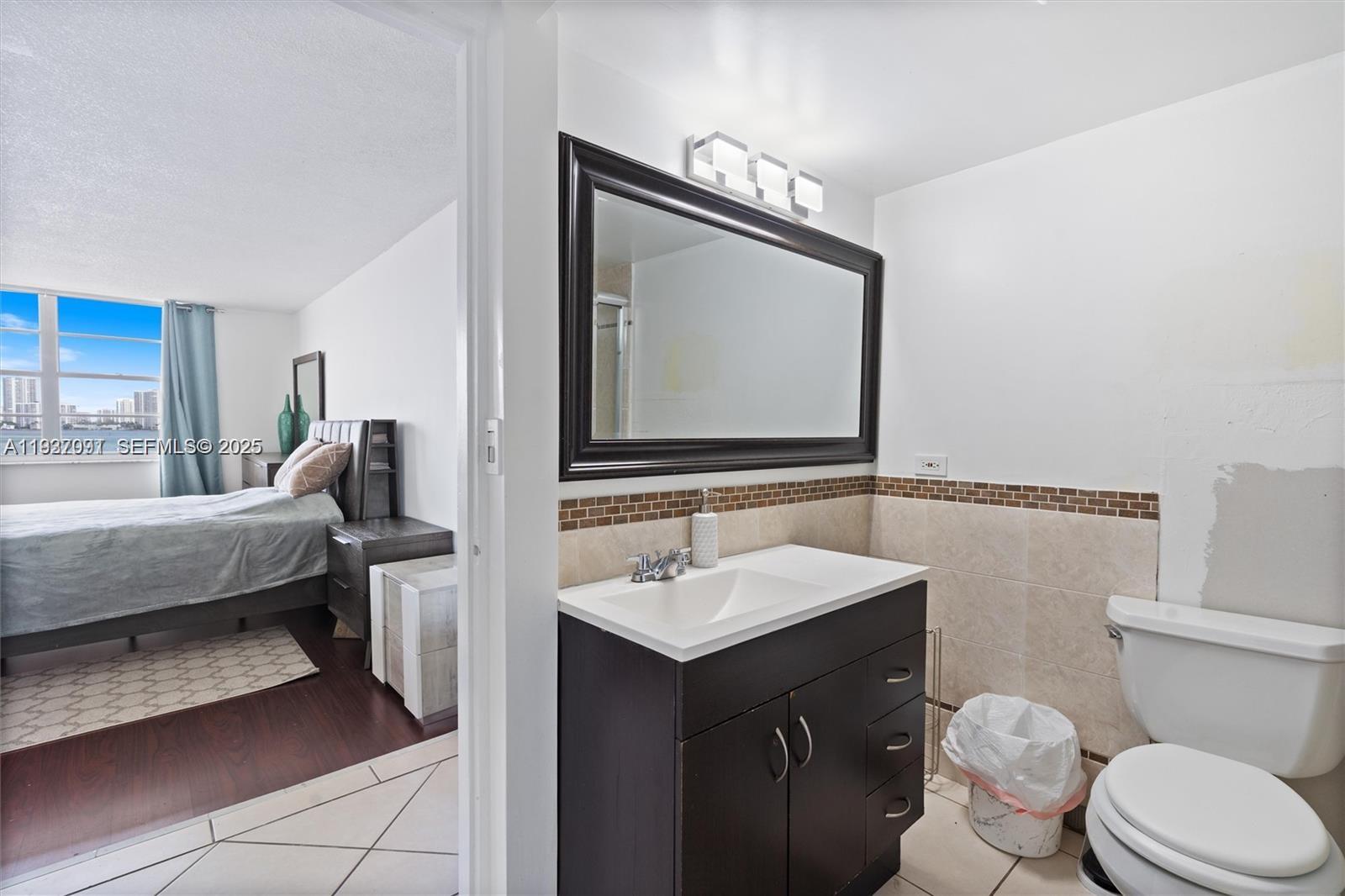 WINSTON TOWERS 200 - Residential