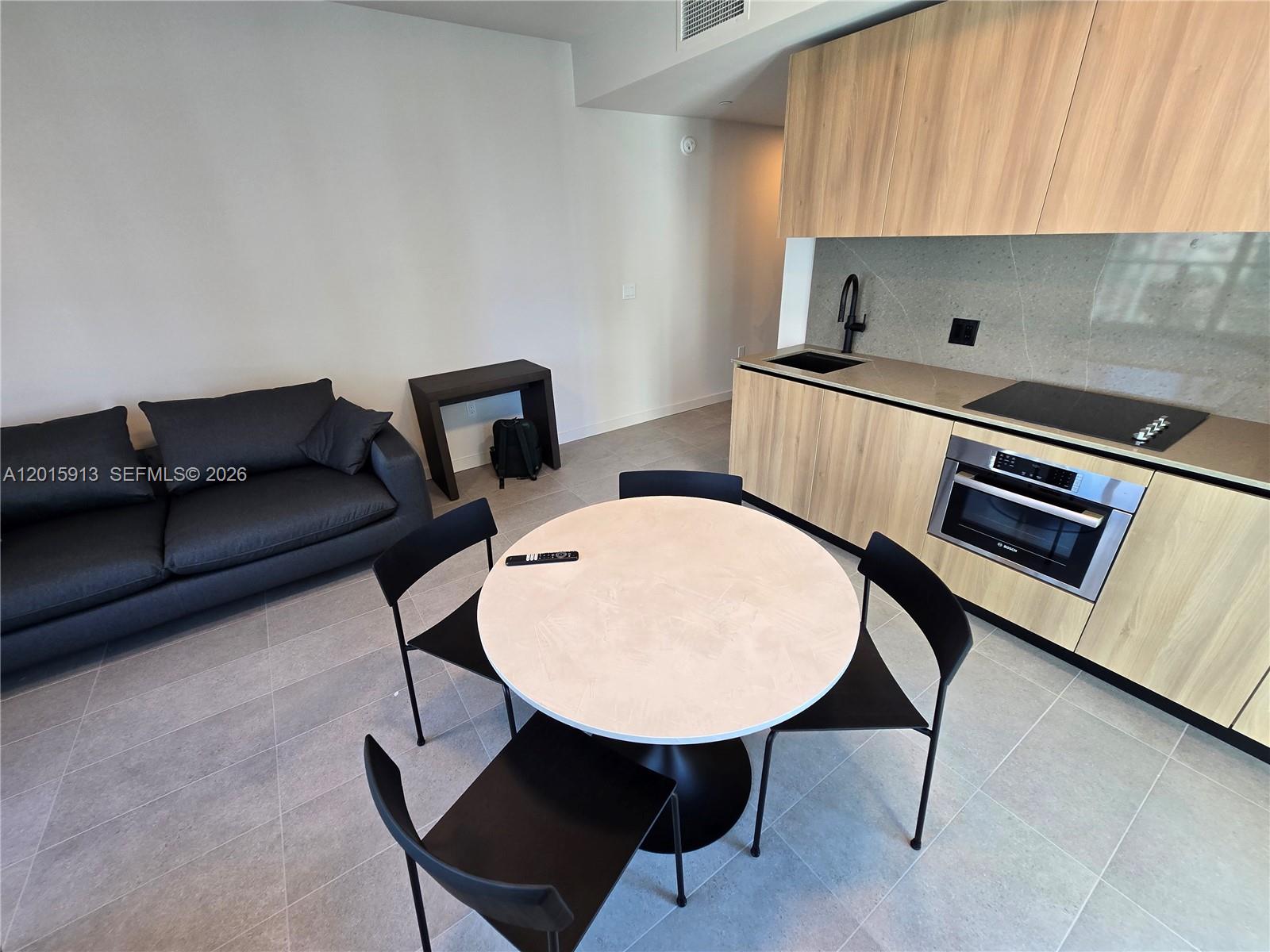 501 FIRST RESIDENCES - Residential