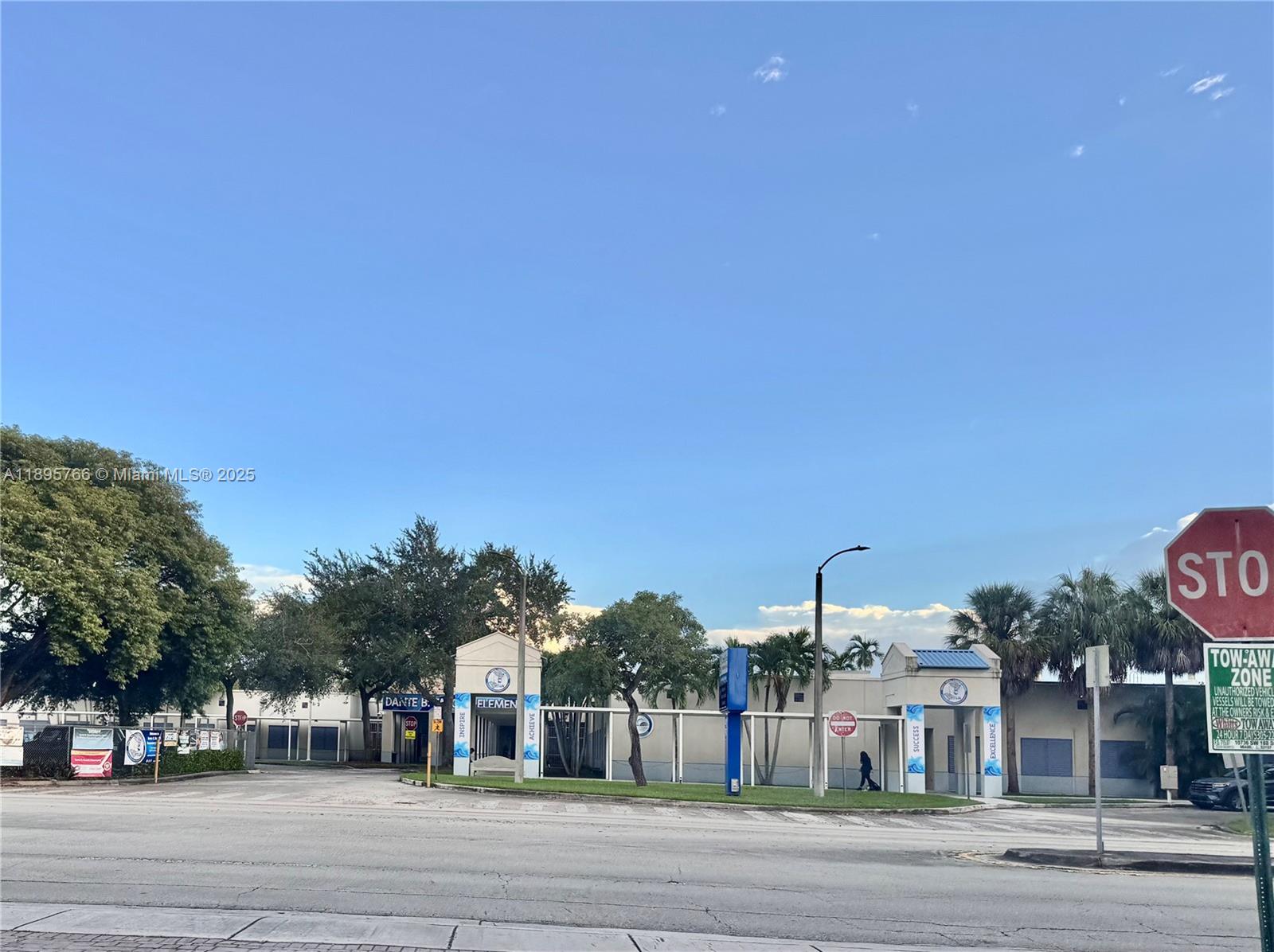 THE COURTS AT KENDALL CON - Residential Lease