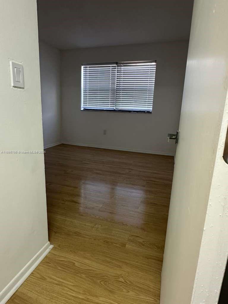 THE COURTS AT KENDALL CON - Residential Lease