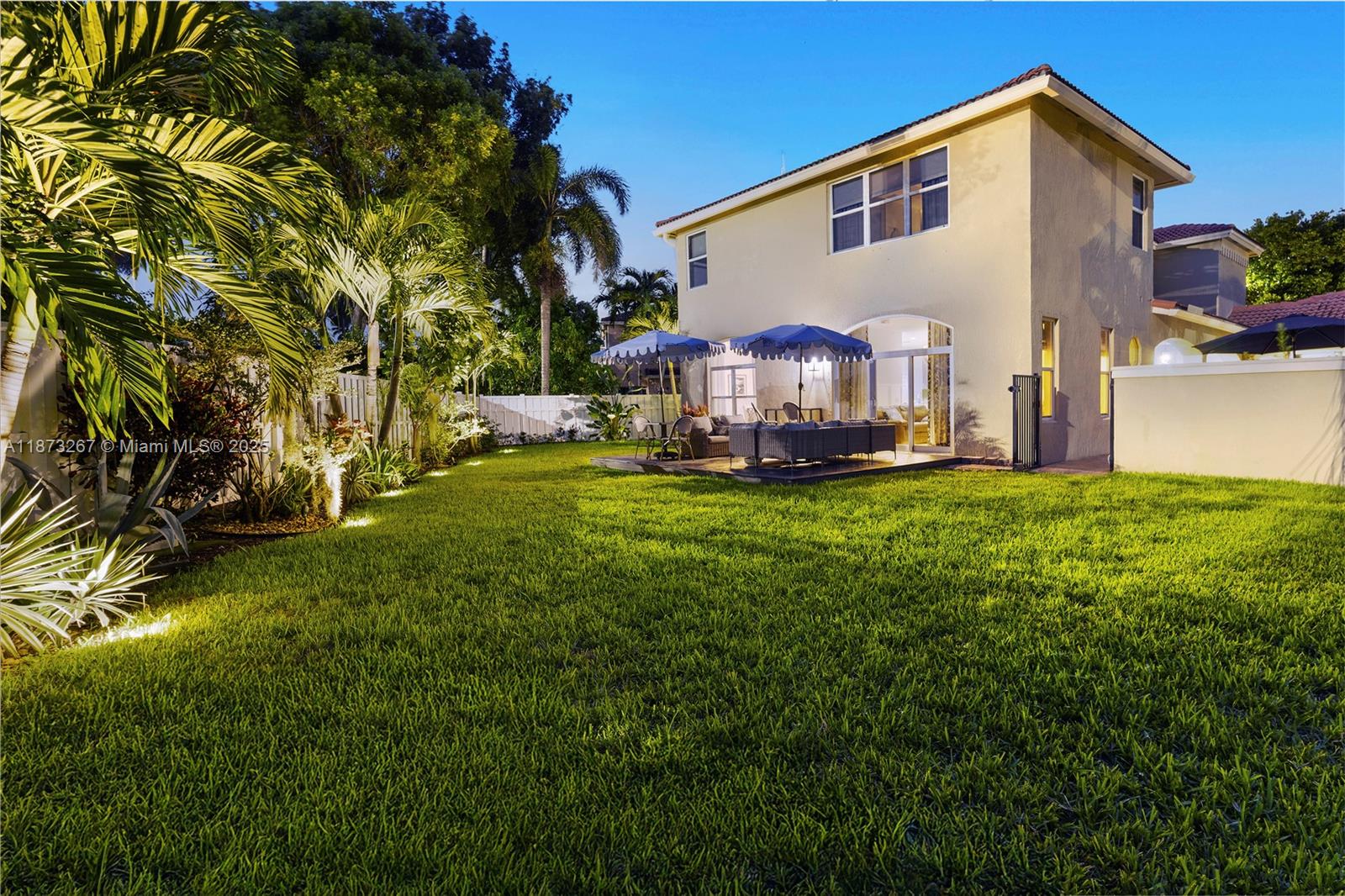 POD 7 AT MONARCH LAKES - Residential