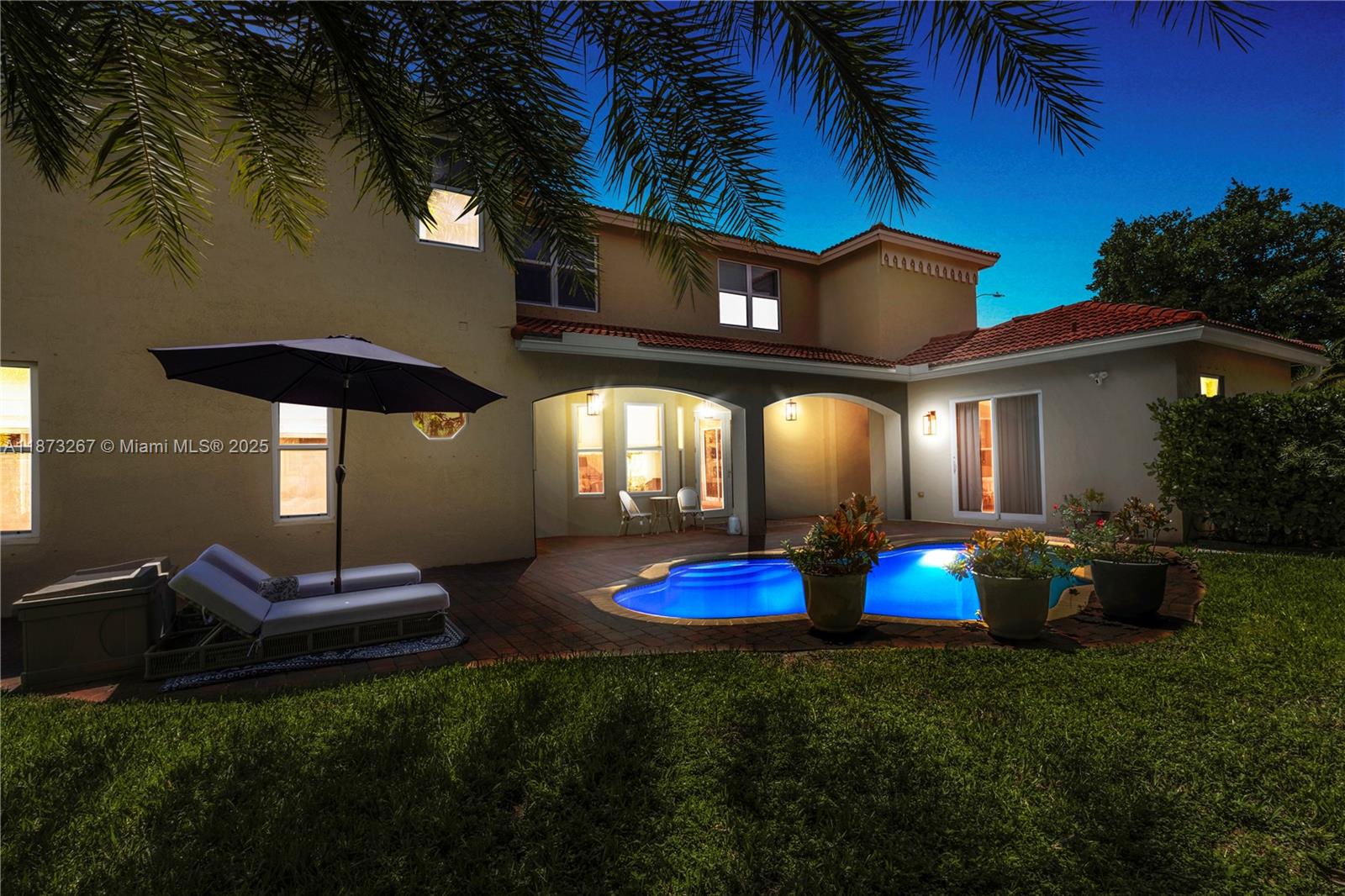 POD 7 AT MONARCH LAKES - Residential