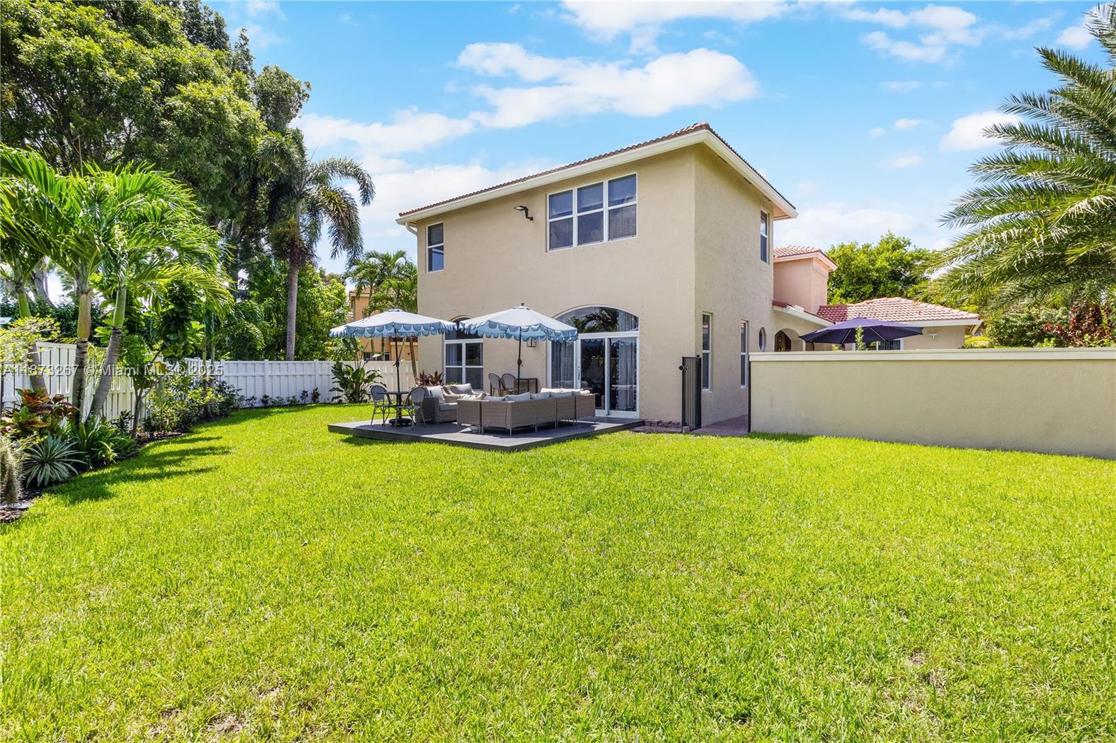 POD 7 AT MONARCH LAKES - Residential