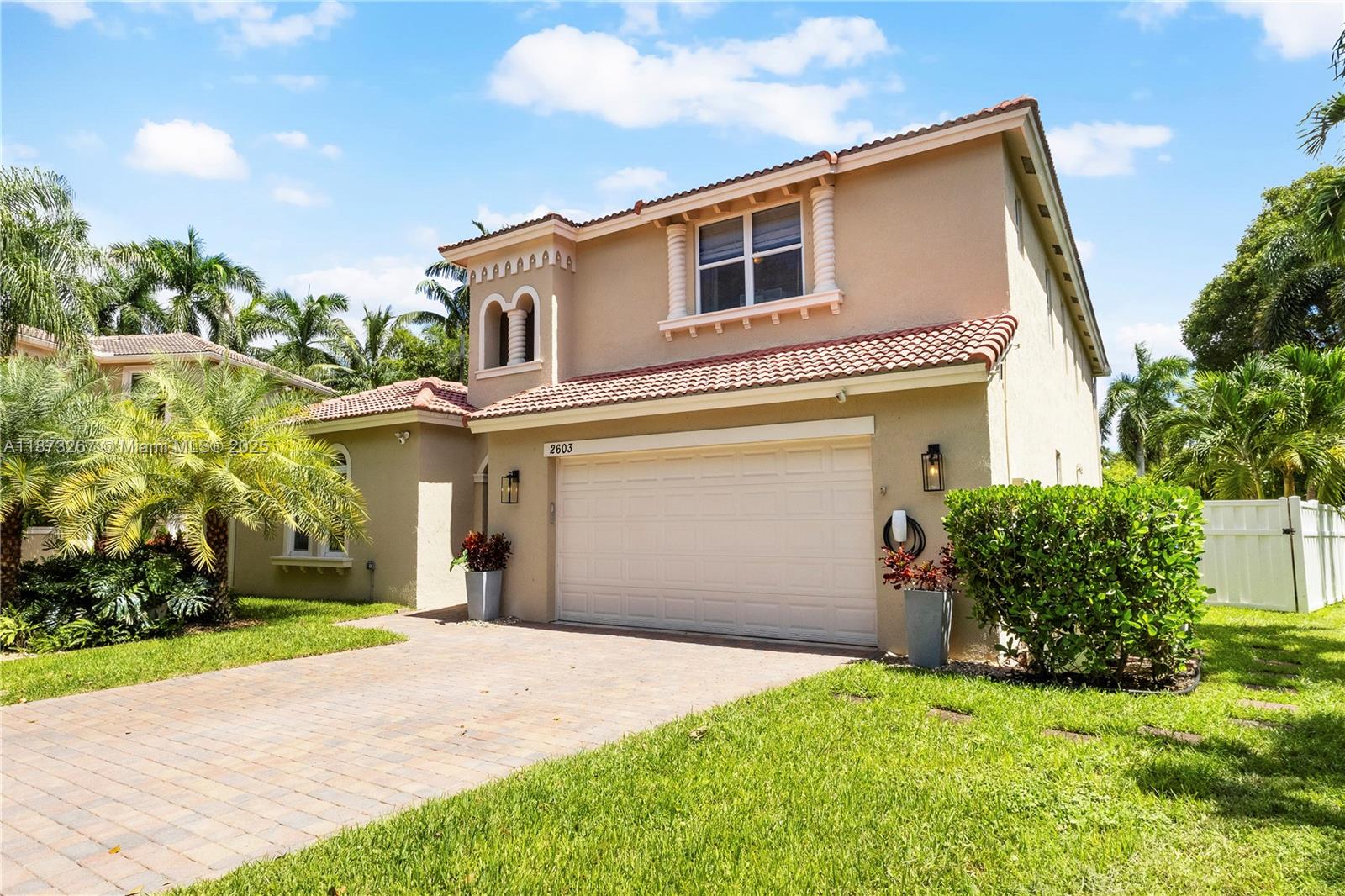 POD 7 AT MONARCH LAKES - Residential