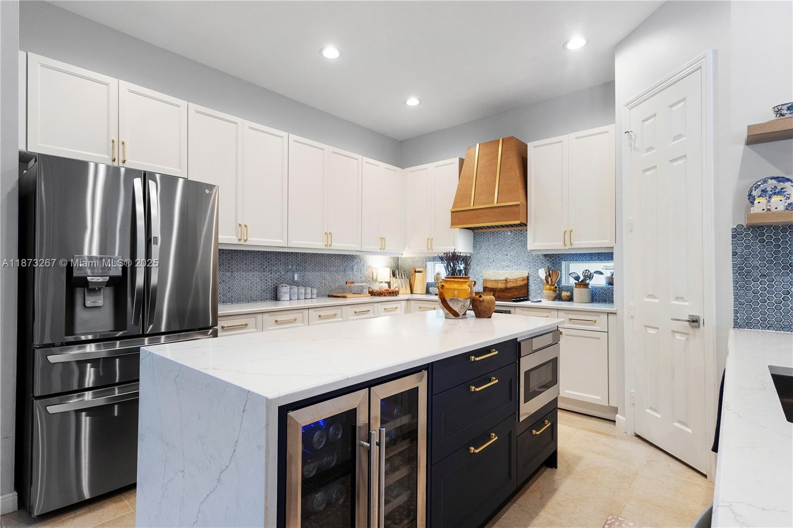 POD 7 AT MONARCH LAKES - Residential