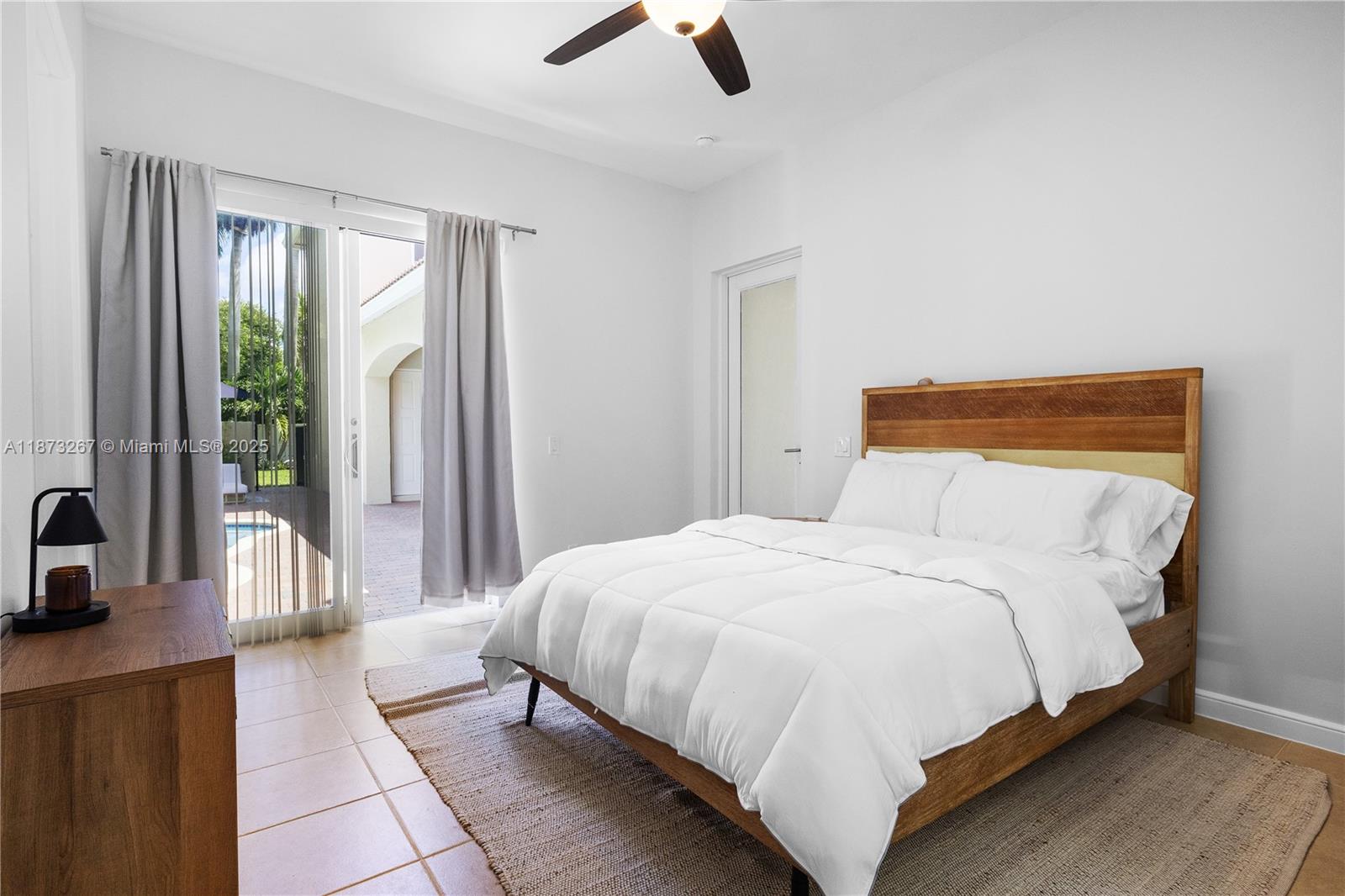 POD 7 AT MONARCH LAKES - Residential