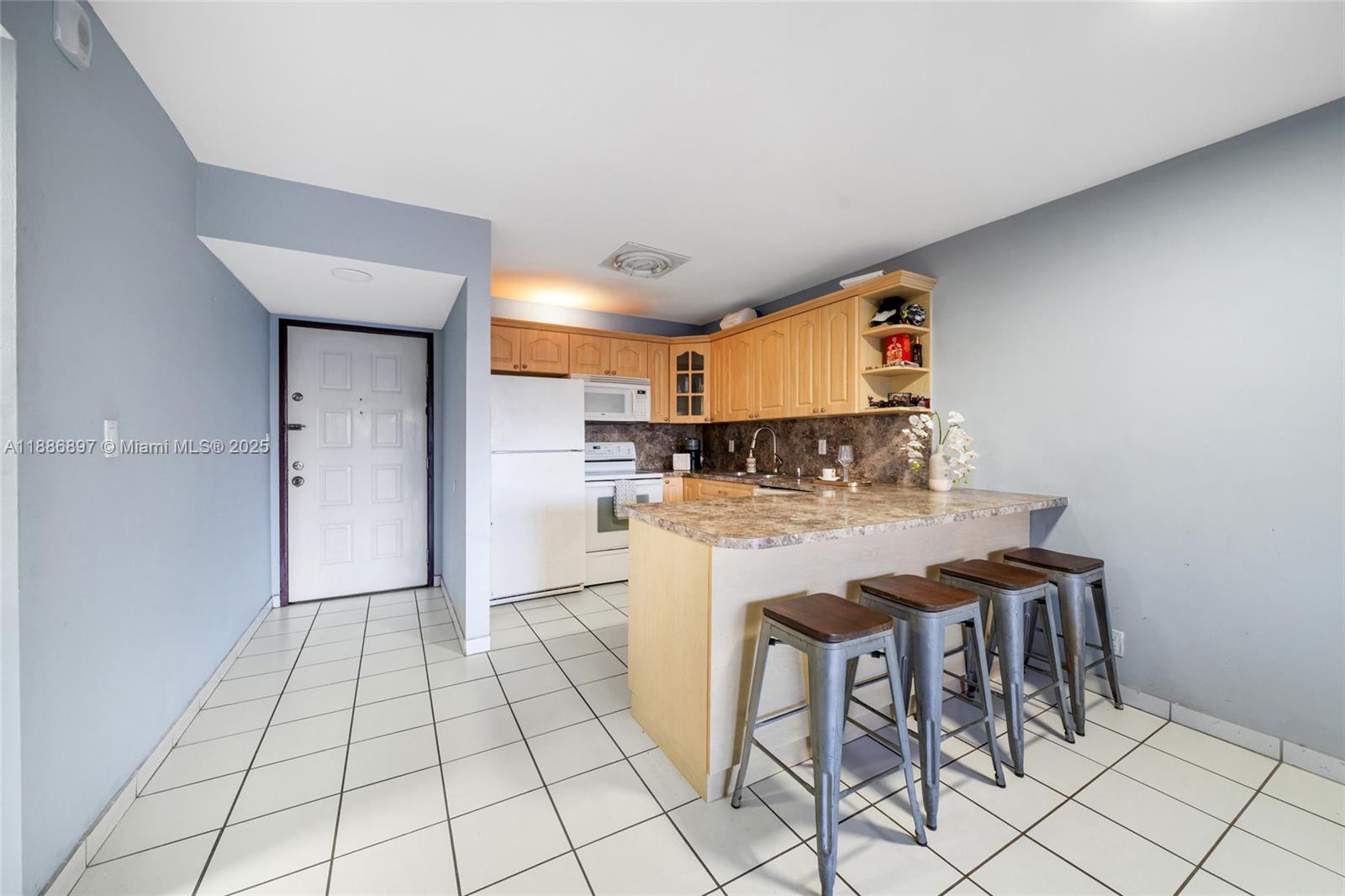 SANDORAL CONDO PH I - Residential