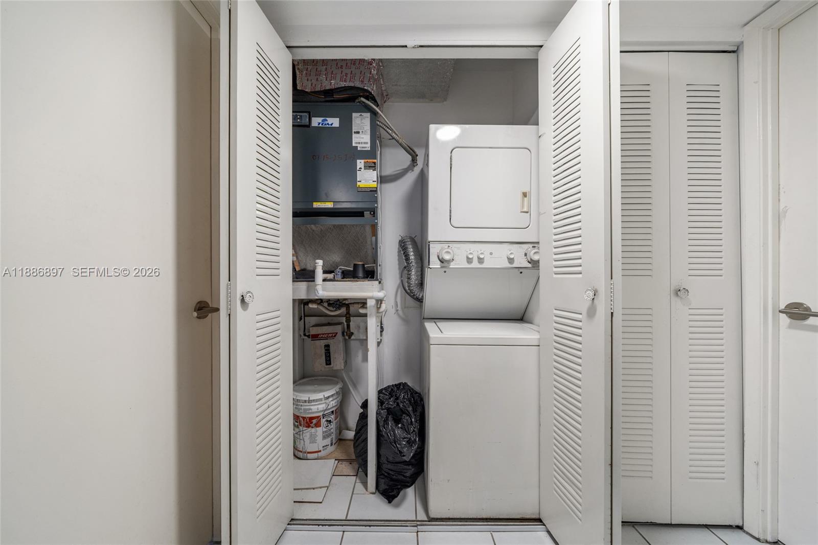 SANDORAL CONDO PH I - Residential