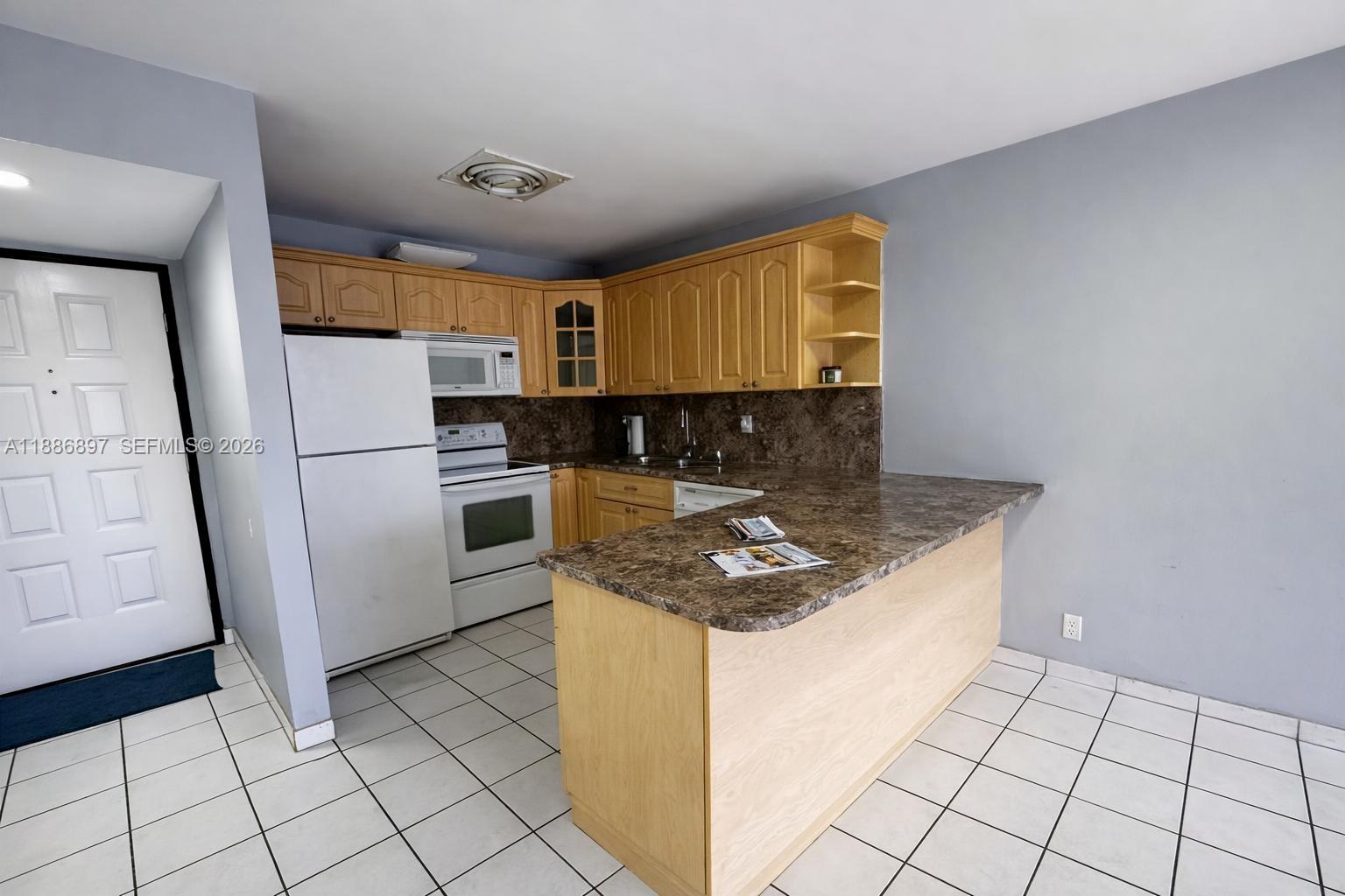 SANDORAL CONDO PH I - Residential