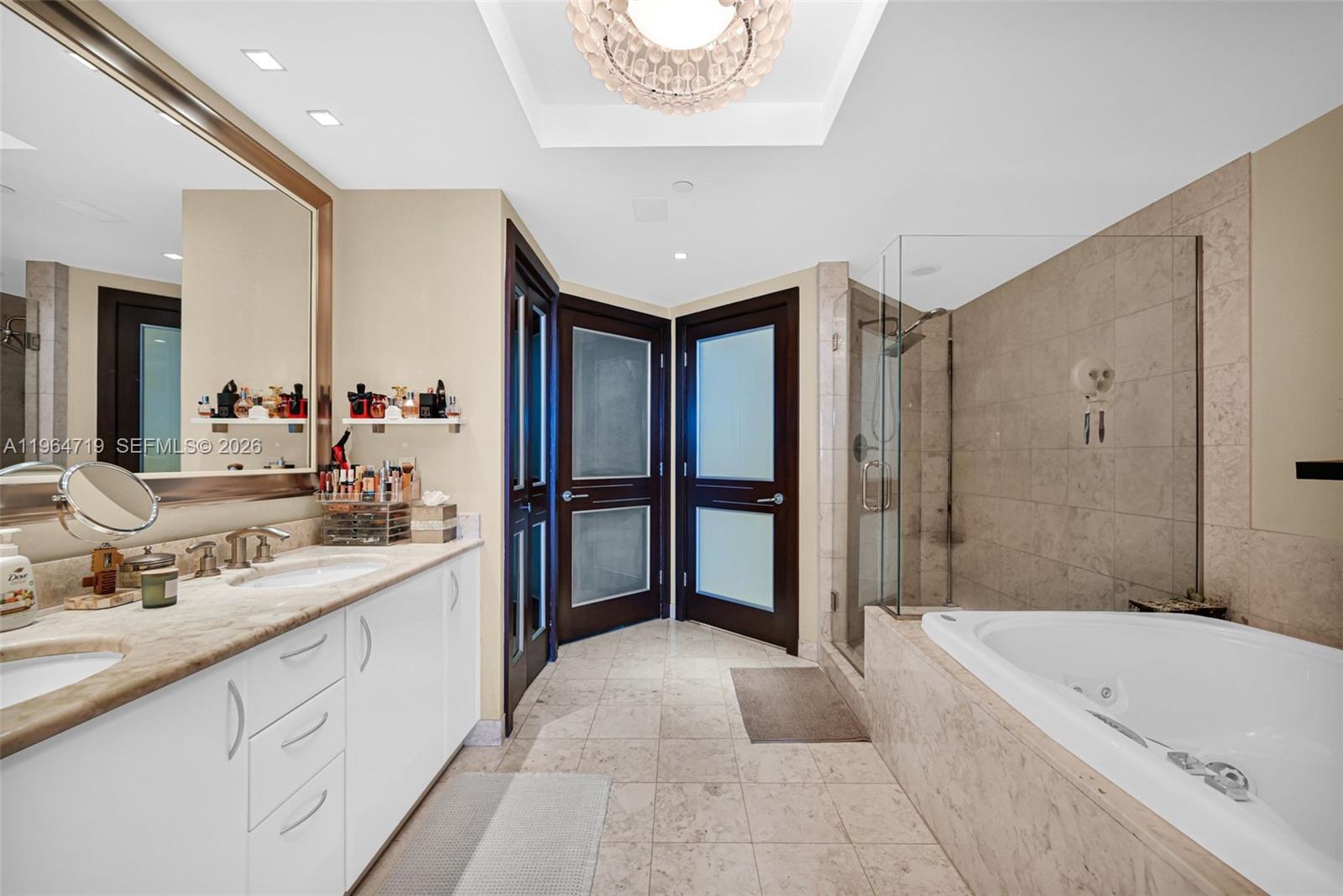 JADE RESIDENCES - Residential