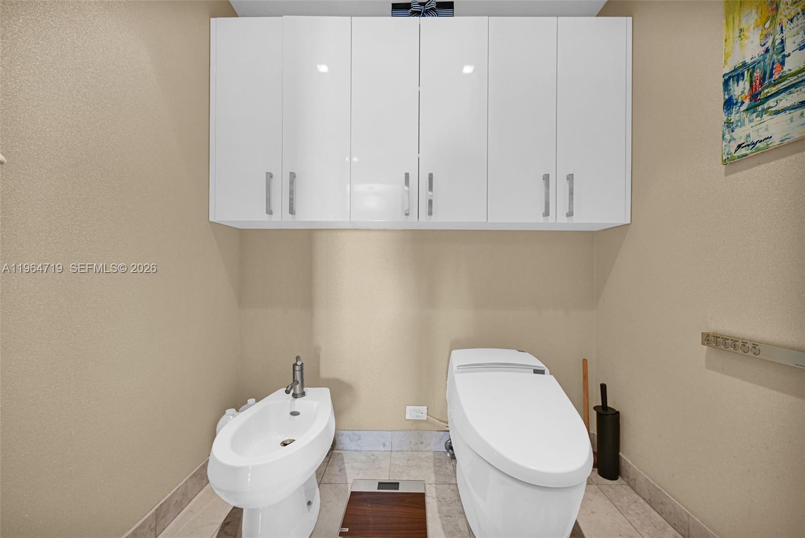 JADE RESIDENCES - Residential