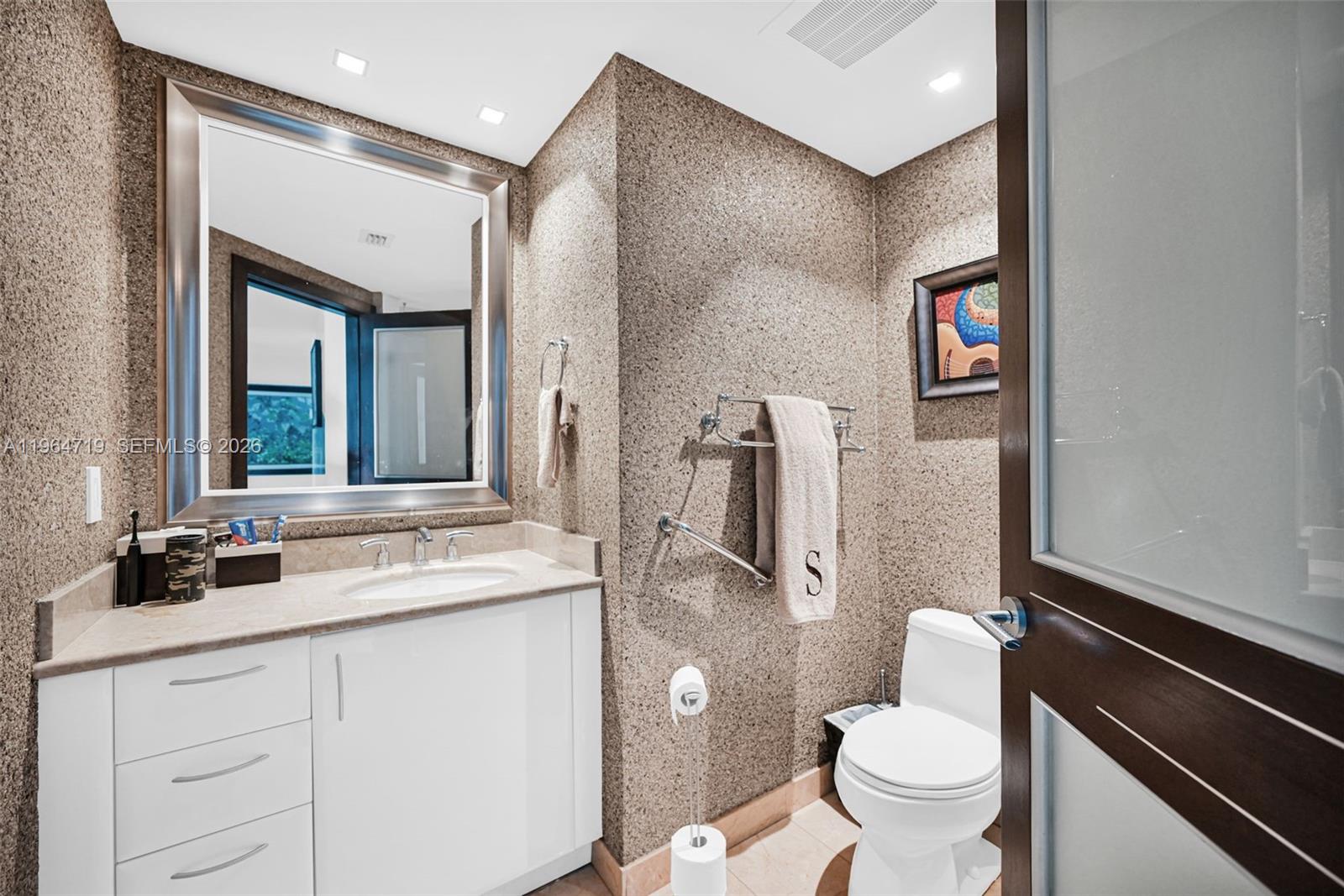 JADE RESIDENCES - Residential