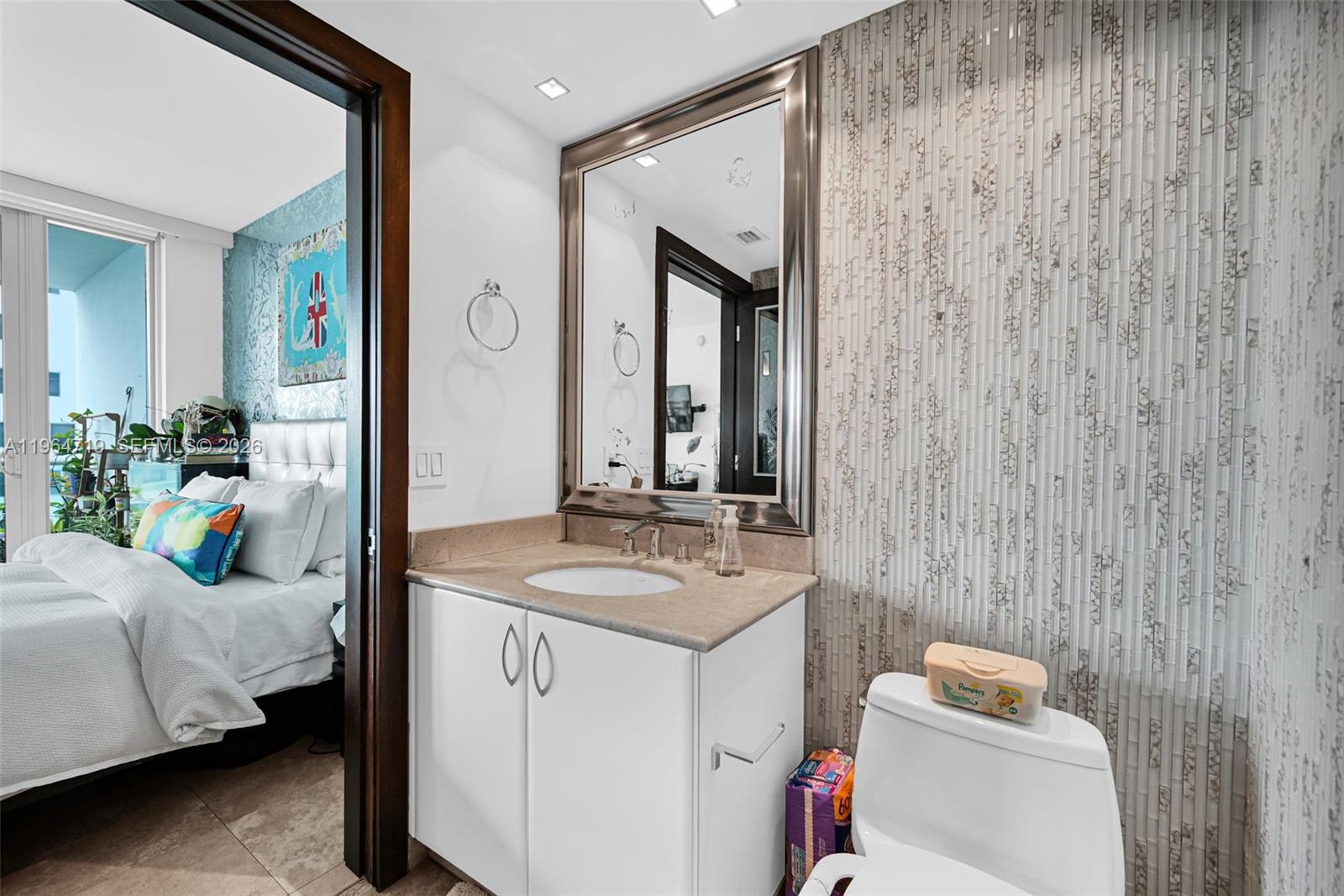 JADE RESIDENCES - Residential