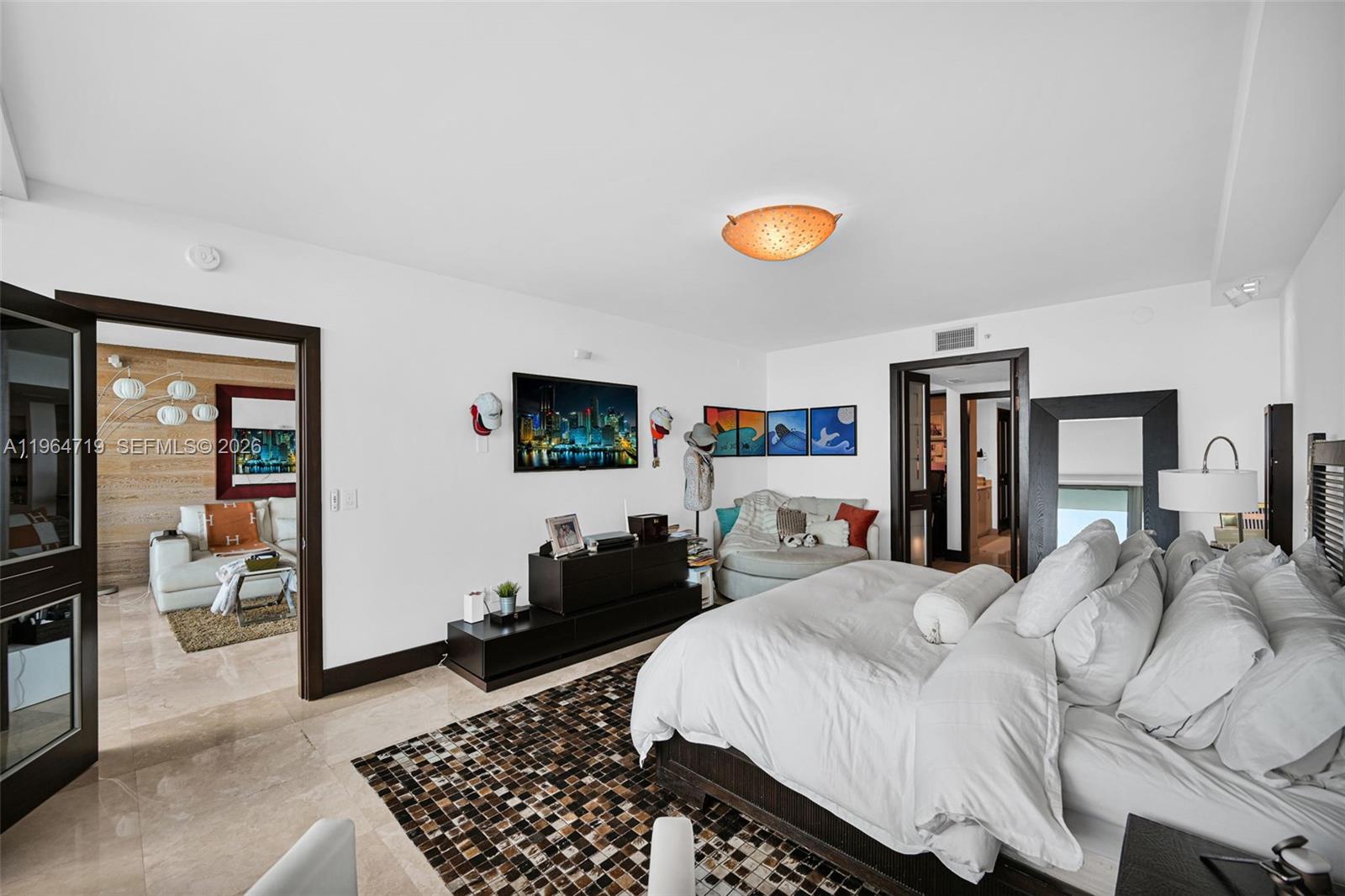 JADE RESIDENCES - Residential