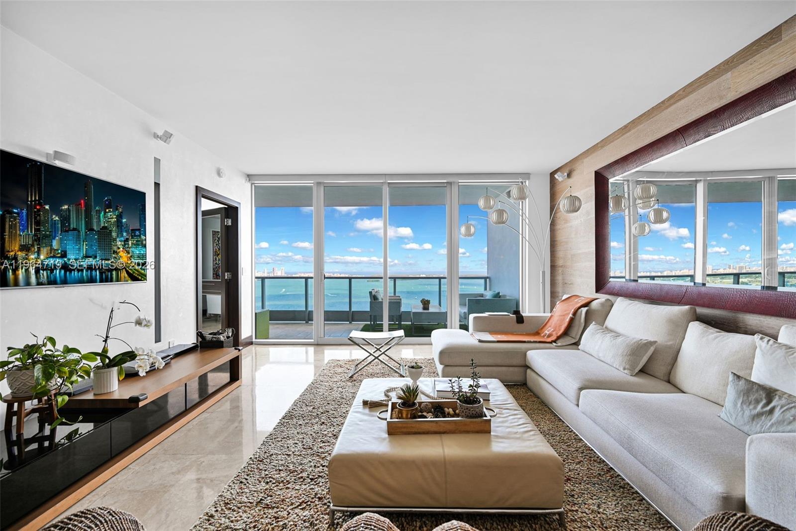 JADE RESIDENCES - Residential