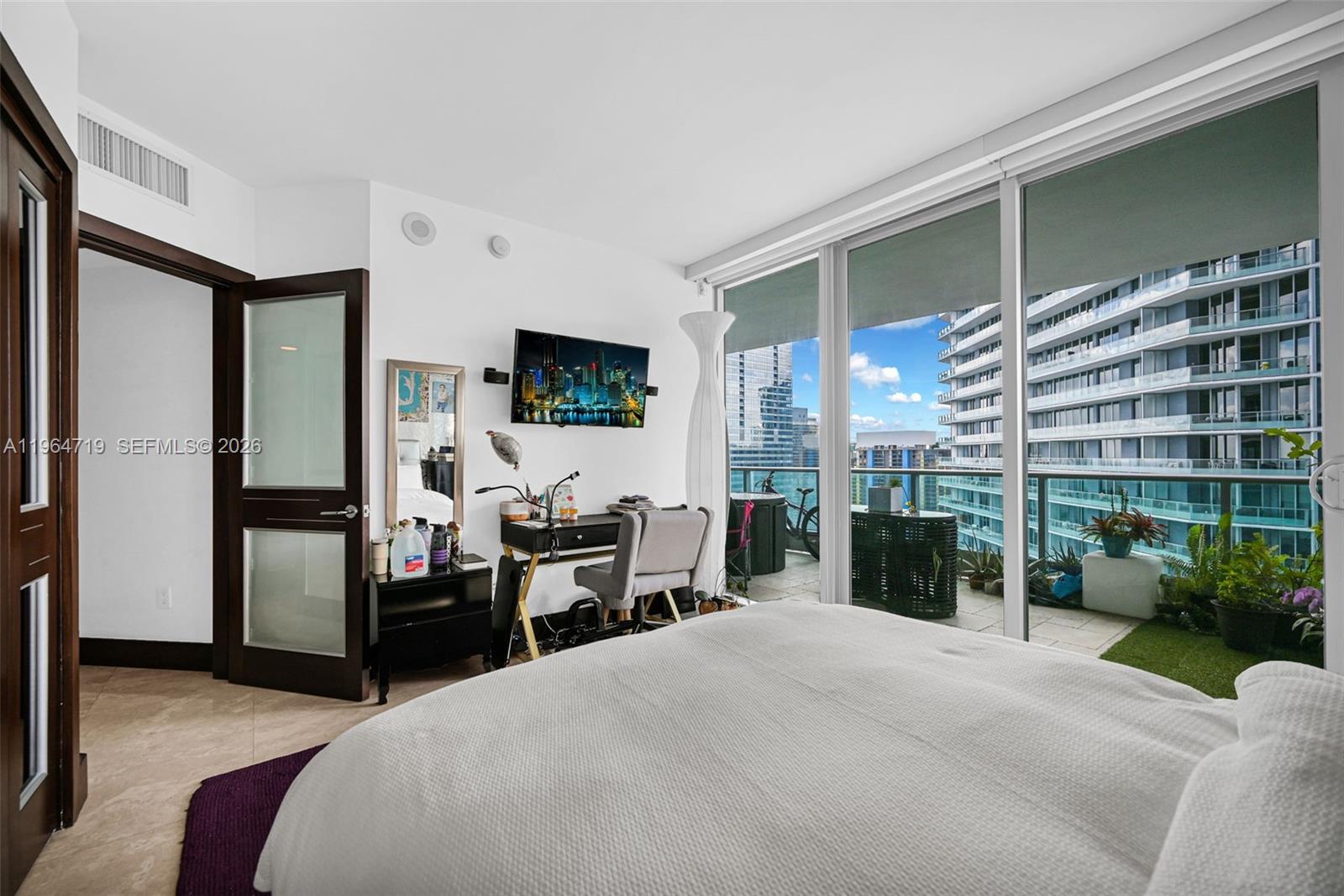 JADE RESIDENCES - Residential