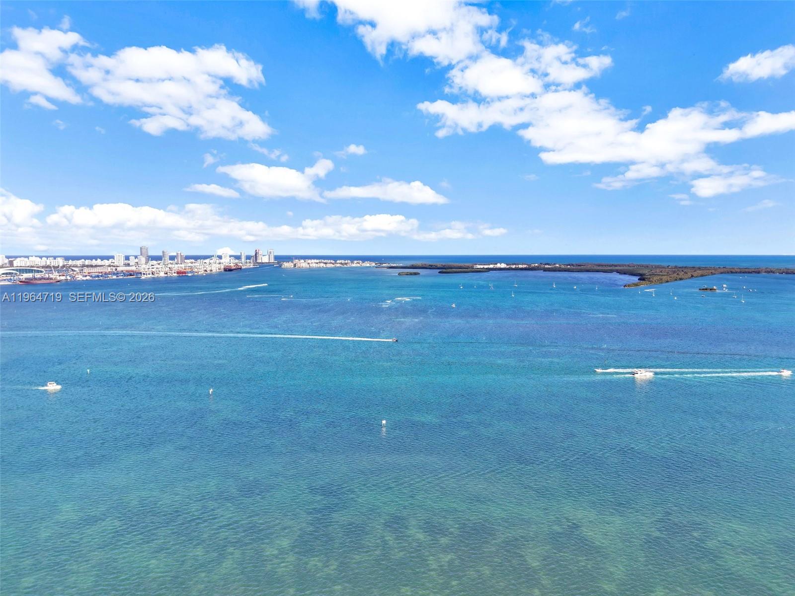 JADE RESIDENCES - Residential