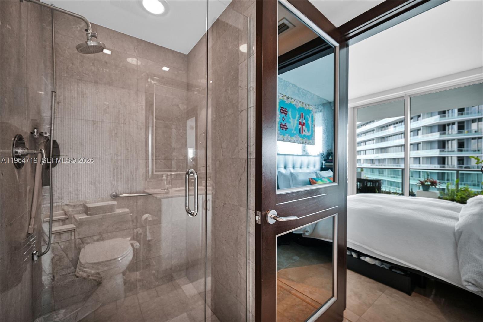 JADE RESIDENCES - Residential