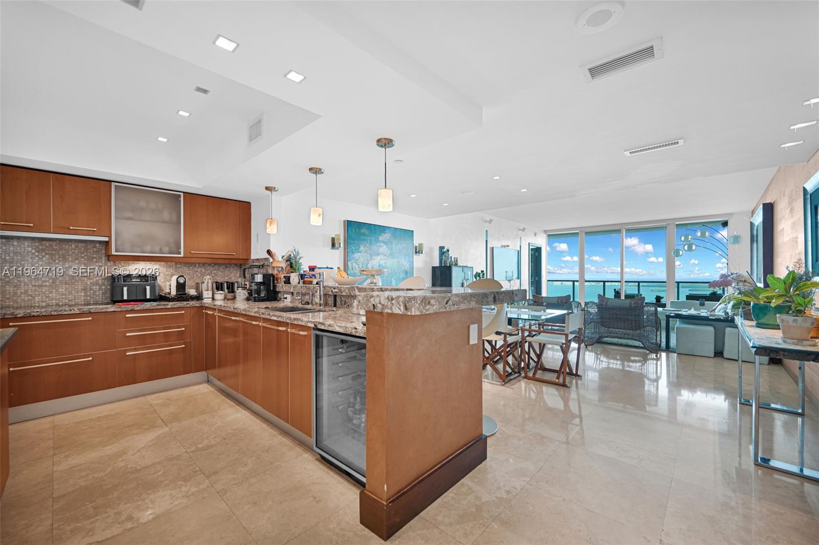 JADE RESIDENCES - Residential